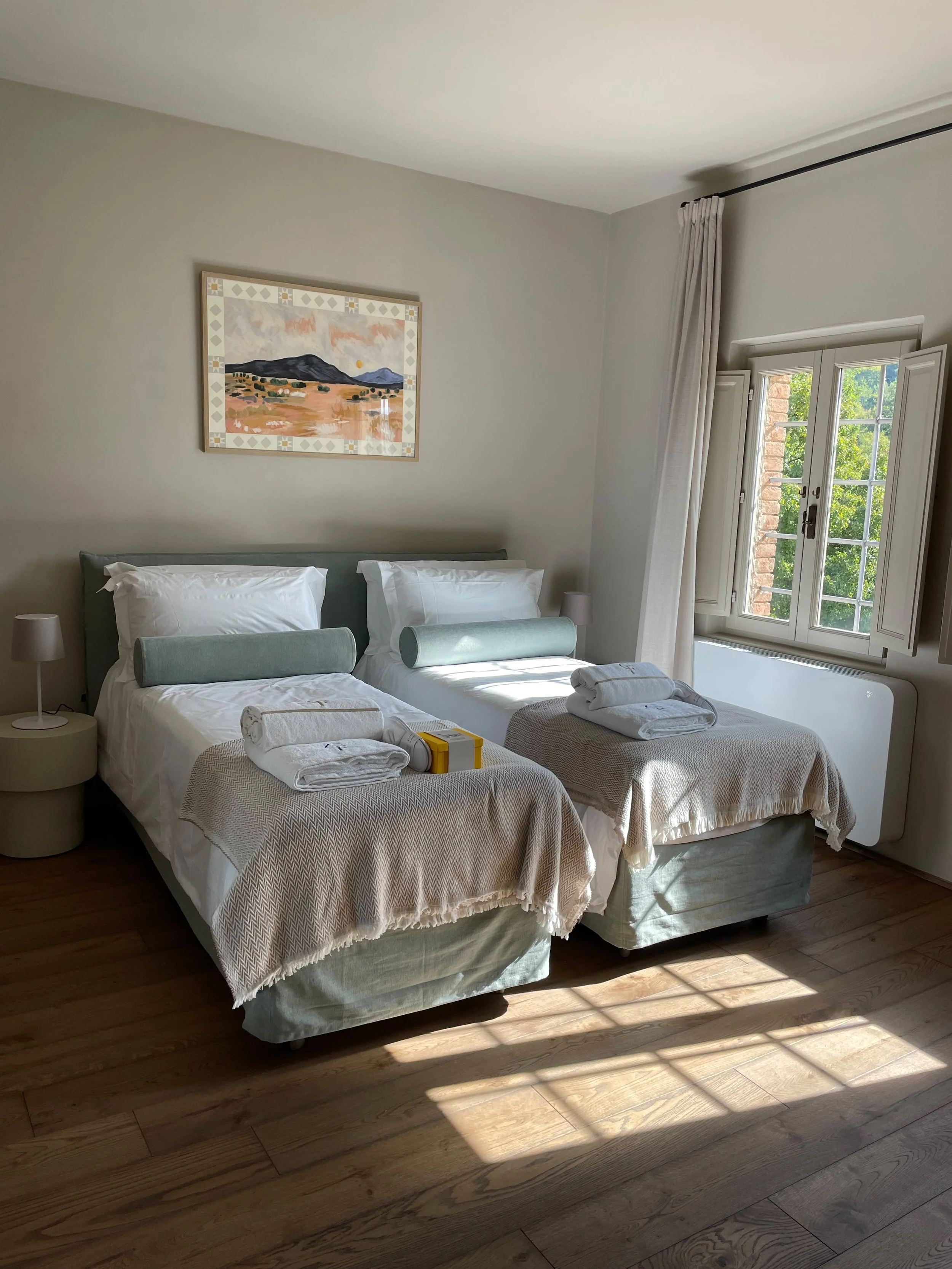 Main Villa Shared Twin Suite  En-Suite (Deposit)
