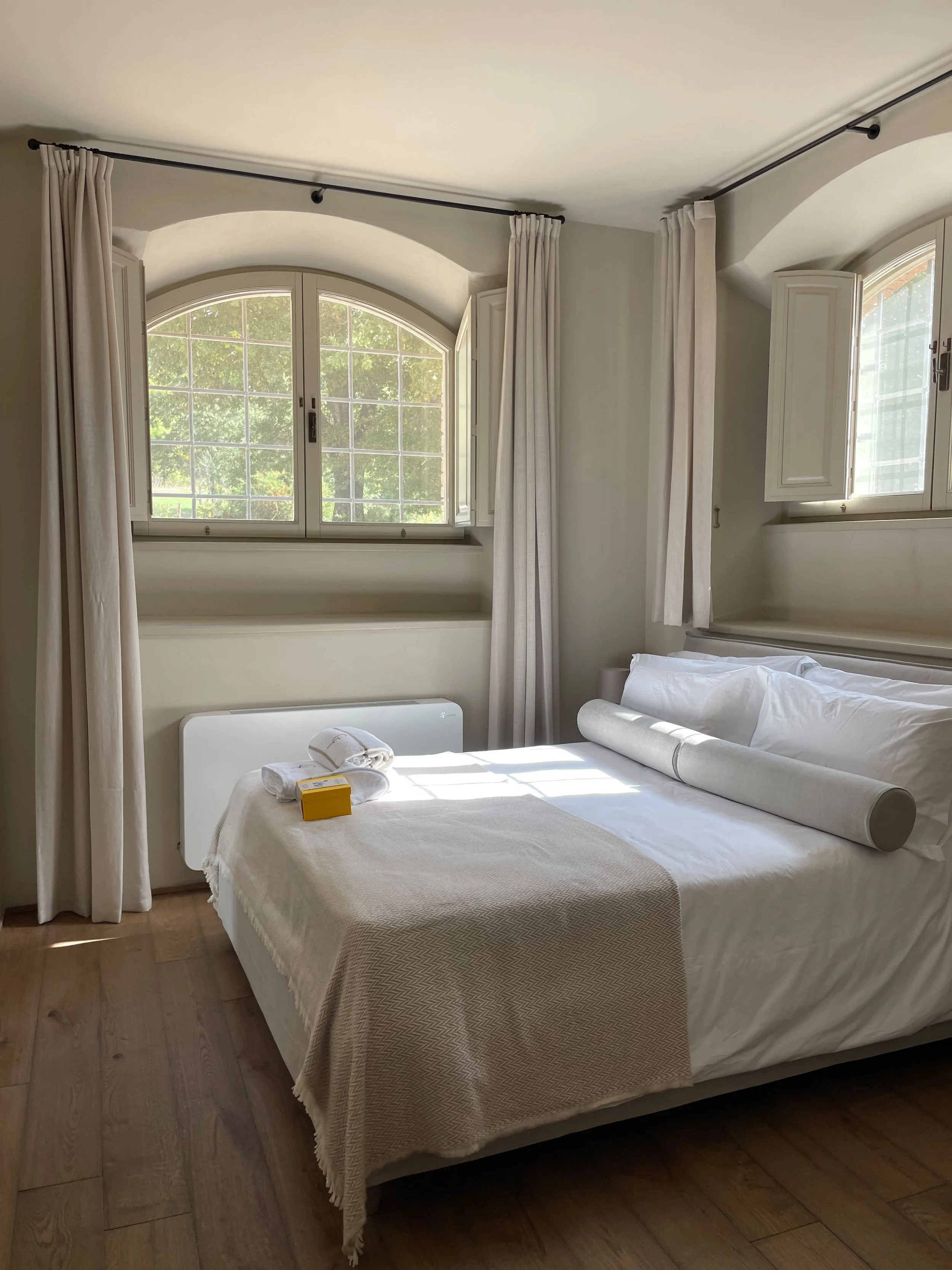 Main Villa Private En-Suite Master ( Deposit Only )