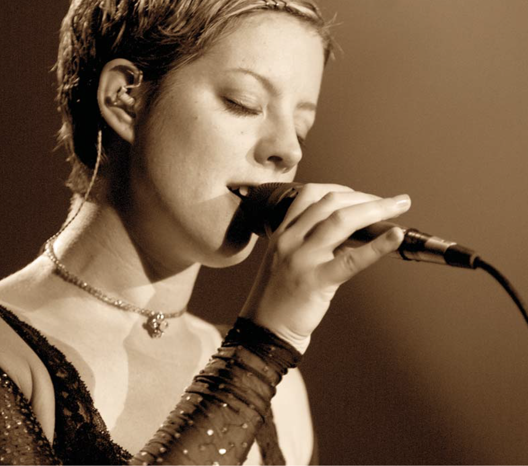Sarah_singing.png