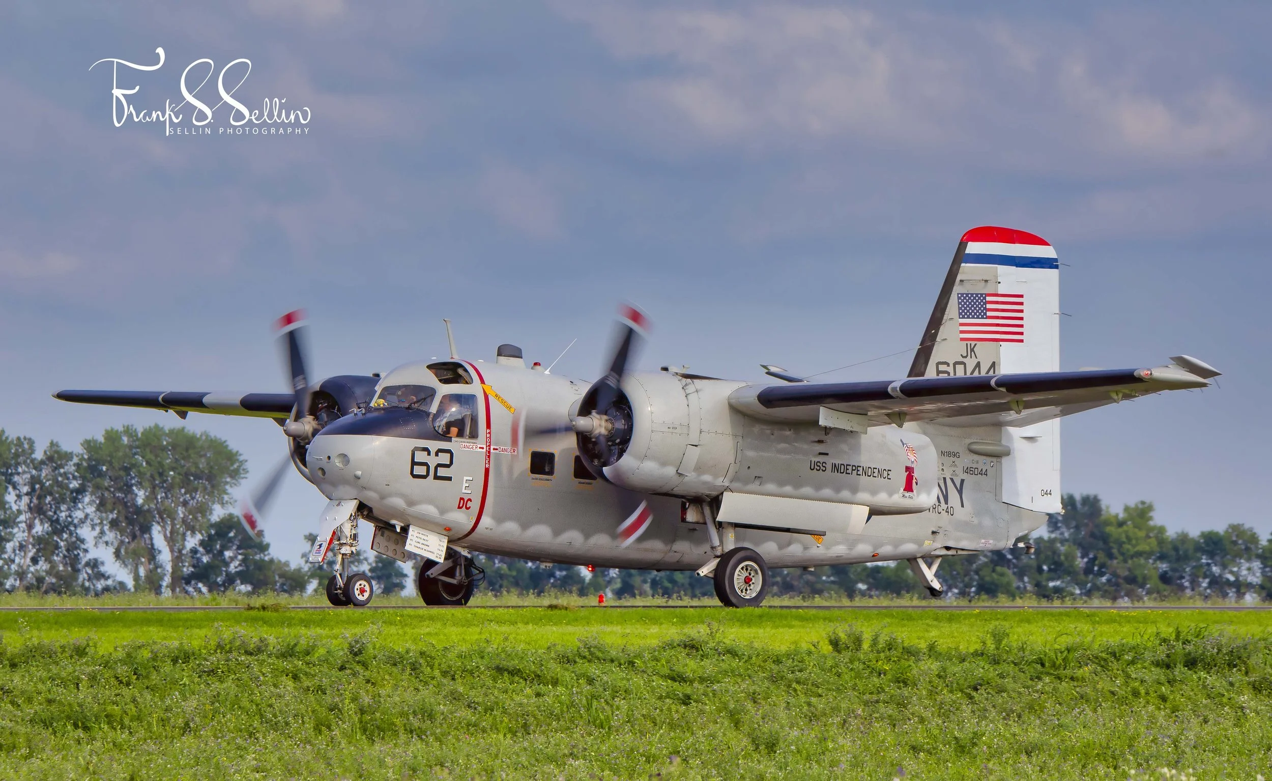 "Grumman C-1A Trader"