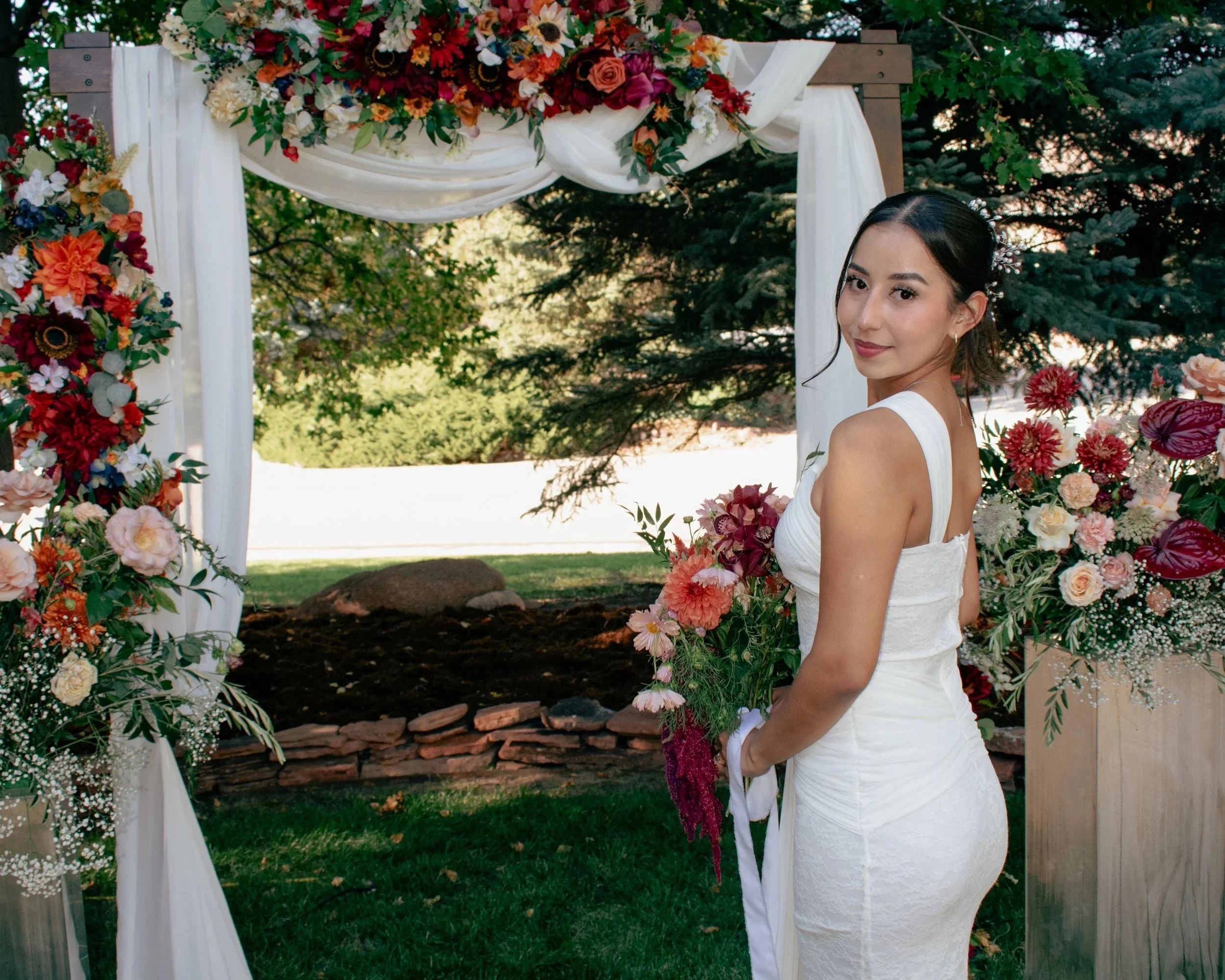 The Perfect 8-Hour Timeline for an Outdoor Mountain Wedding