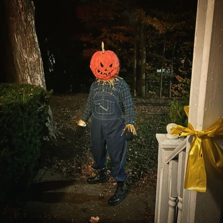 The Halloween drip for the night. Broke out the papier m&acirc;ch&eacute; for the pumpkin head. Thrifted the overalls, boots and gloves. Asked some guy for a fistful of hay from the back of his truck for the hands and neck haha. I went trick-or-treat