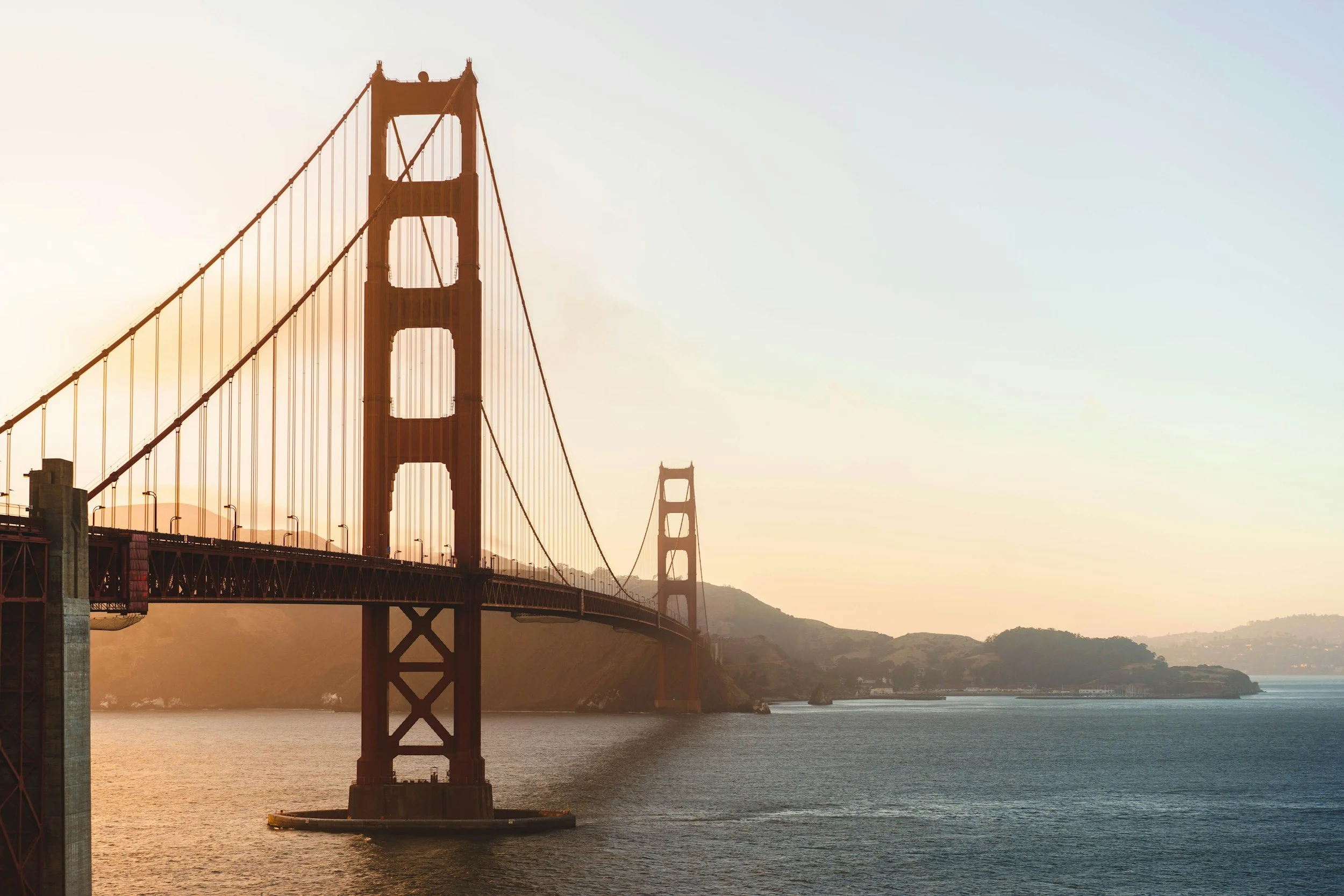 Golden gate bridge at dusk