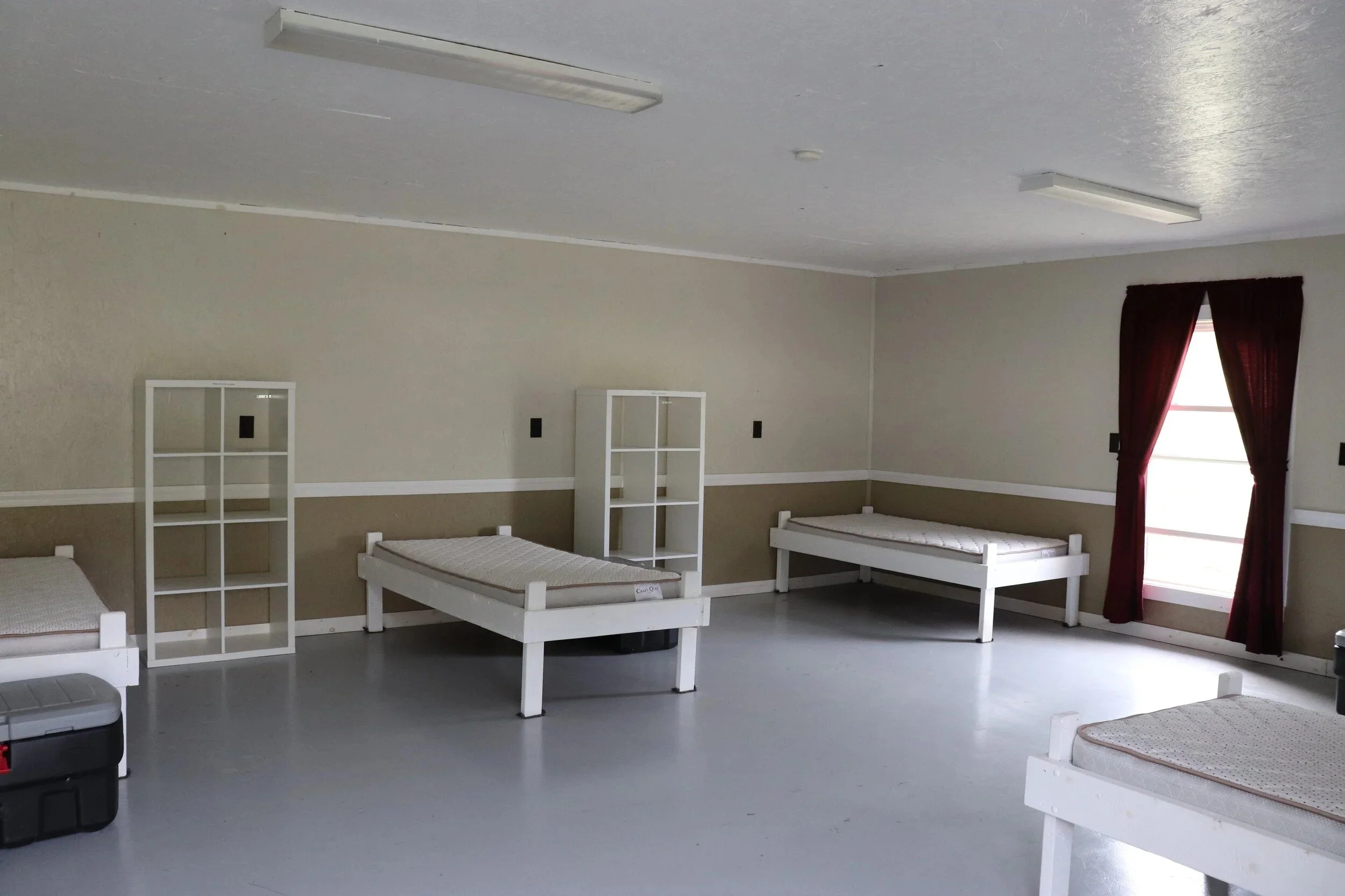 golden-goal-cabins.jpg