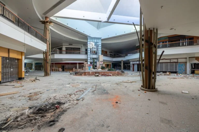 Arizona's Abandoned Fiesta Mall