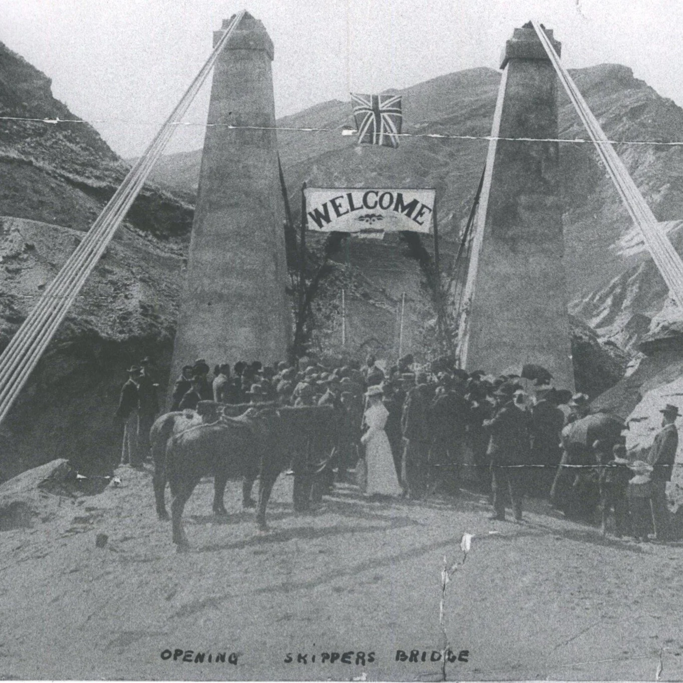 Opening of the New Skippers Bridge 1901.jpg