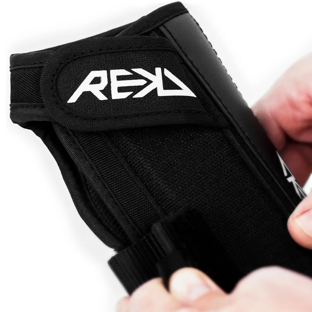 RKD495 REKD Pro Wrist Guards Black Detail 1 copy.jpeg