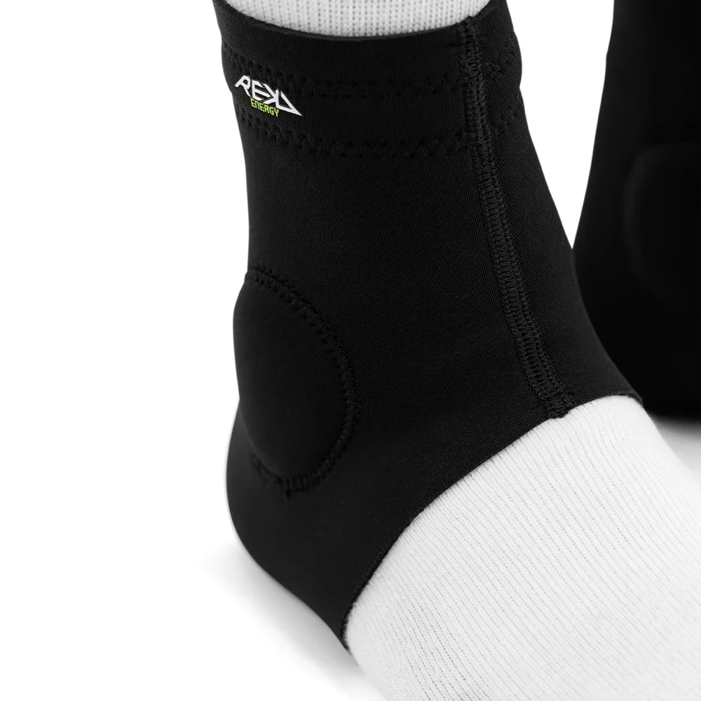 RKD805 REKD Energy Slim Footie Detail 1 copy.jpeg