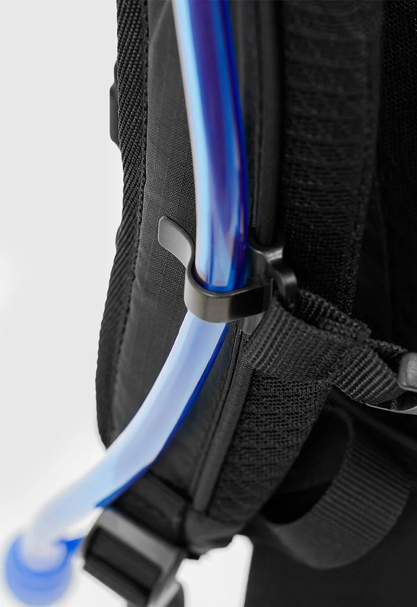 RKD900 REKD Energy Guardian Backpack Hose Clip Detail.jpg