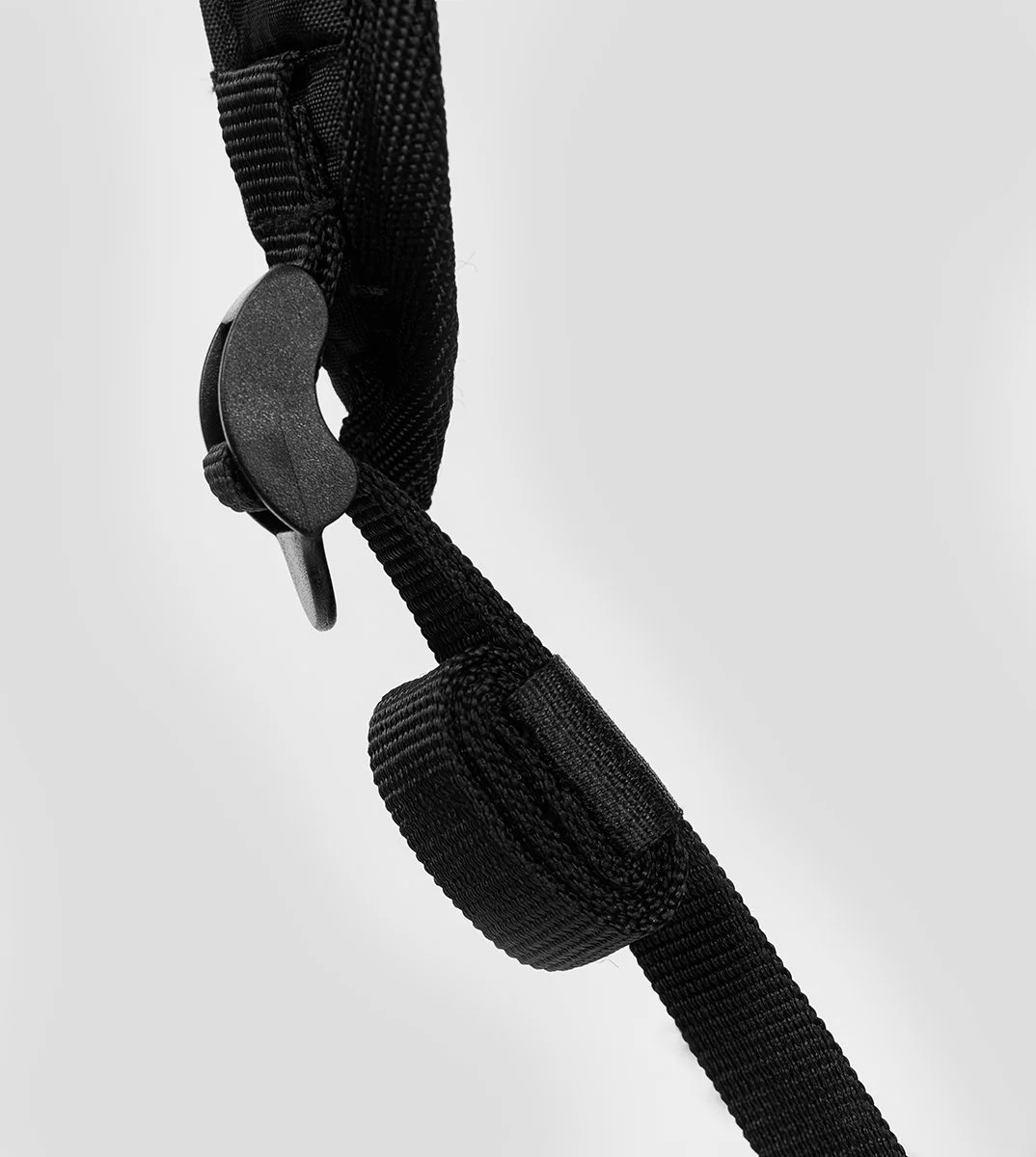 RKD900 REKD Energy Guardian Backpack Strap Tidy Detail.jpg