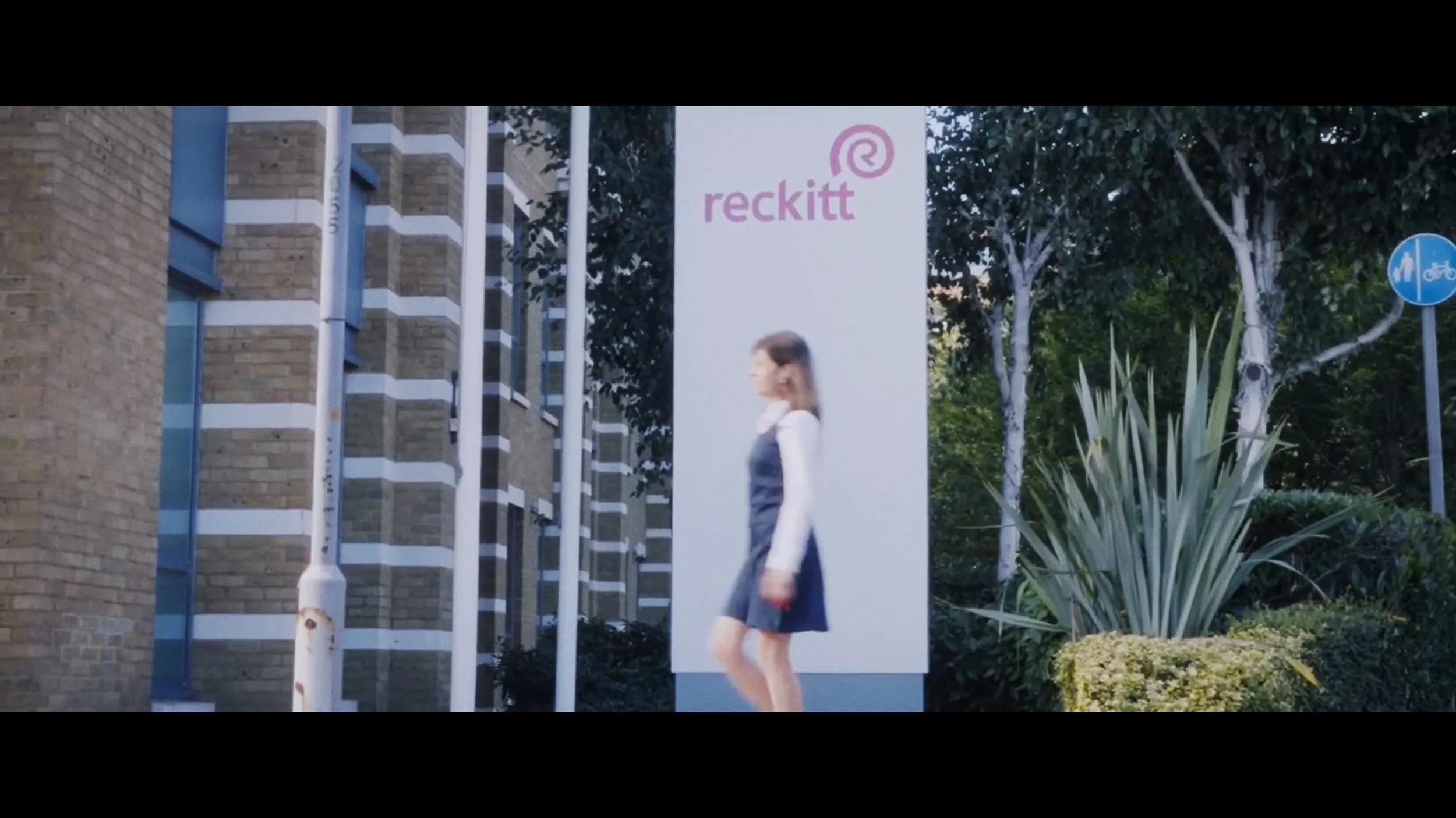 Reckitt_Stills_02.jpg