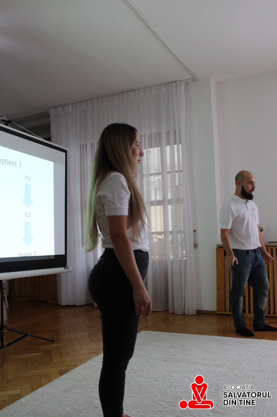 curs-gratuit-BLS-primul-ajutor-bucuresti.png
