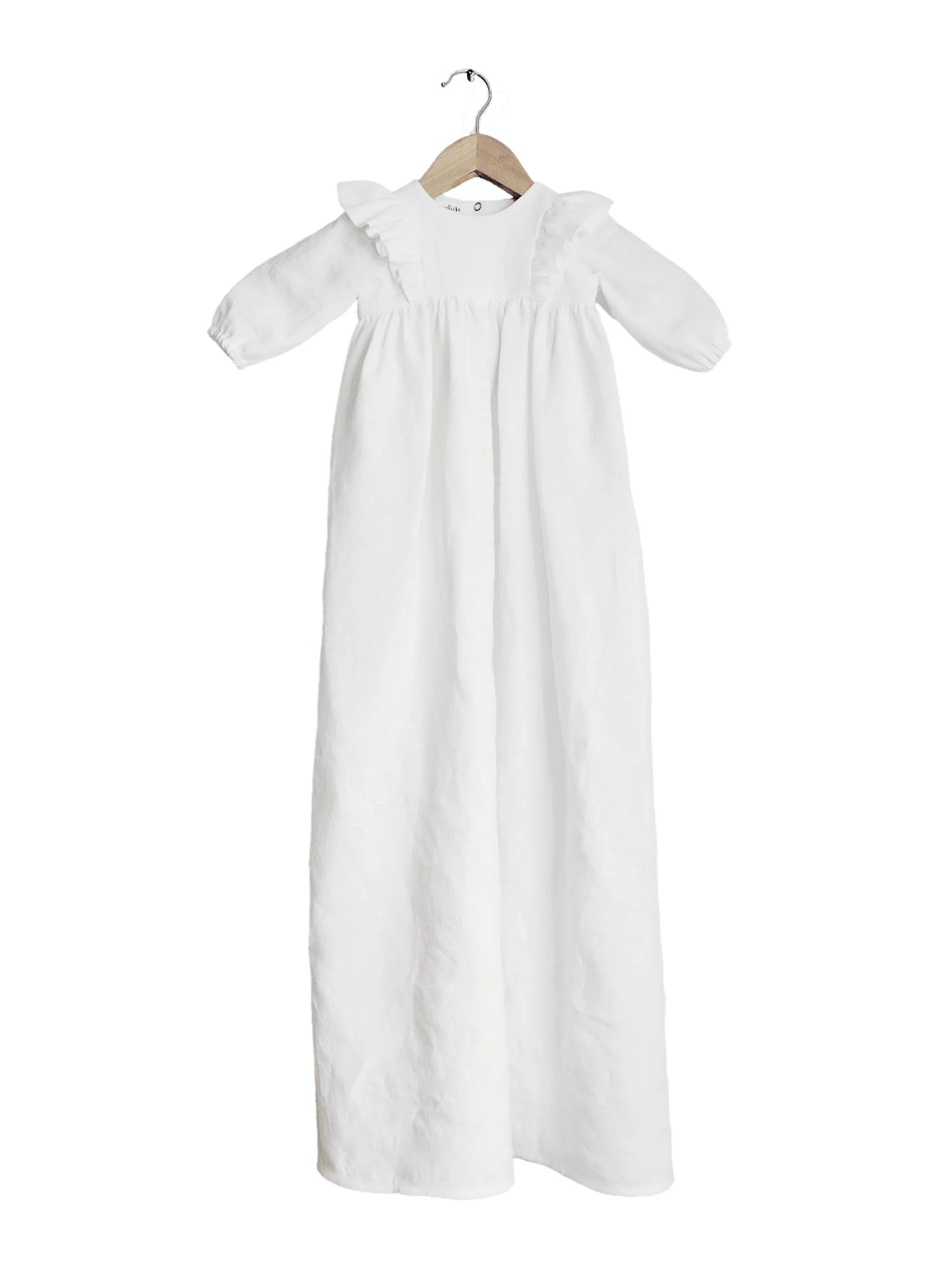 valkoinen-kastemekko-royheloilla.jpg