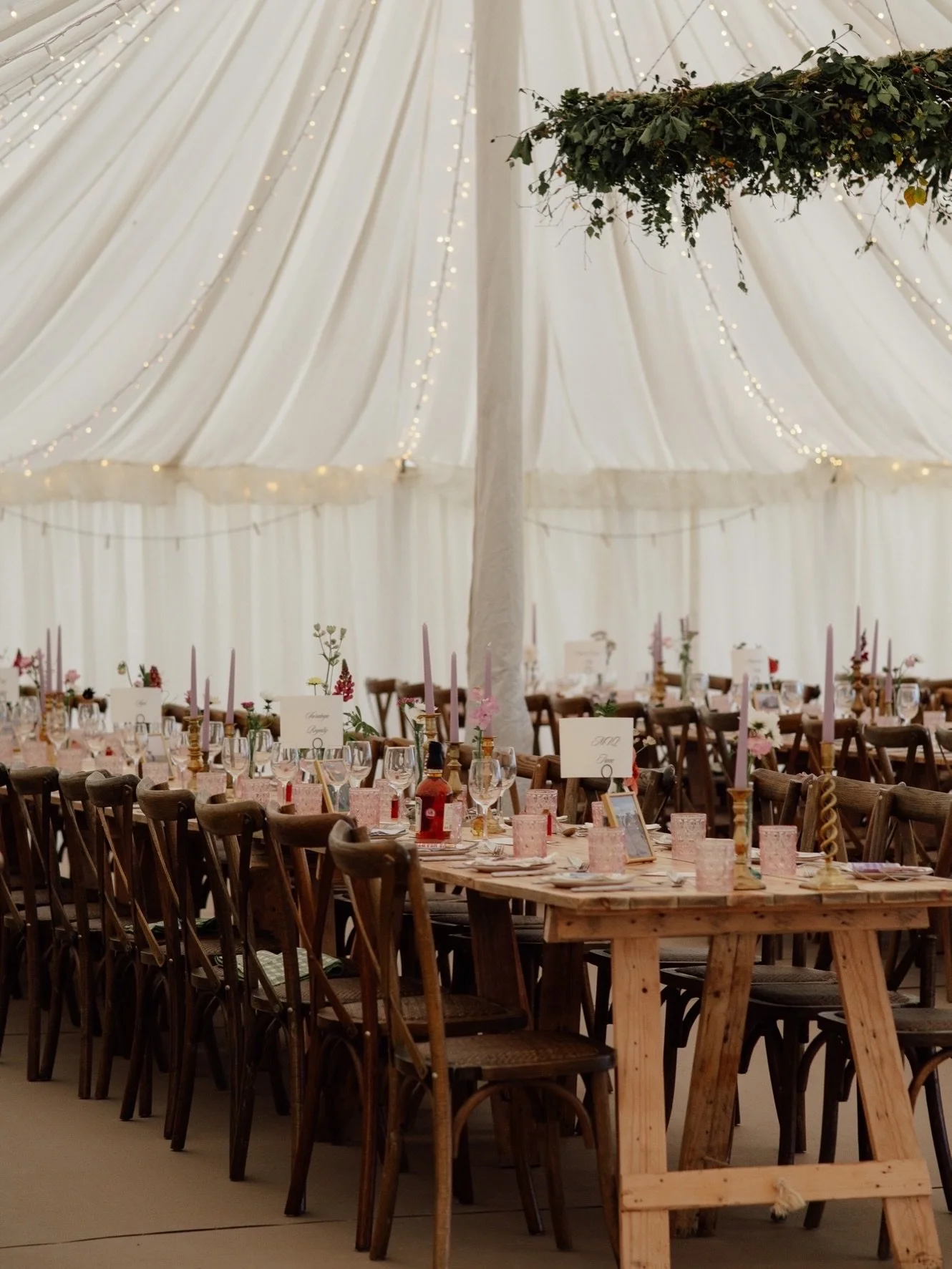 It&rsquo;s the details that make the difference ✨

From rustic wooden tables and cross-back chairs to a beautiful wooden bar, the furniture brings warmth and character to a marquee and helps tie the whole look together 😍🤎

We&rsquo;ve loved working