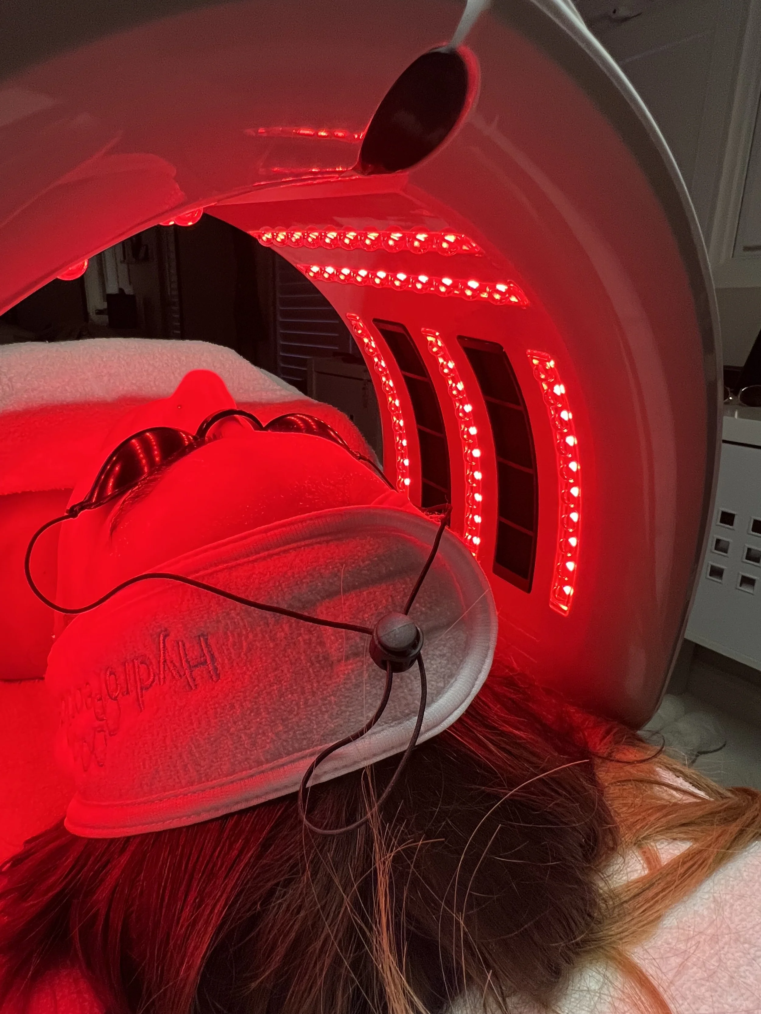 LED light therapy treatment at Beau.t skin clinic in Horsham.
