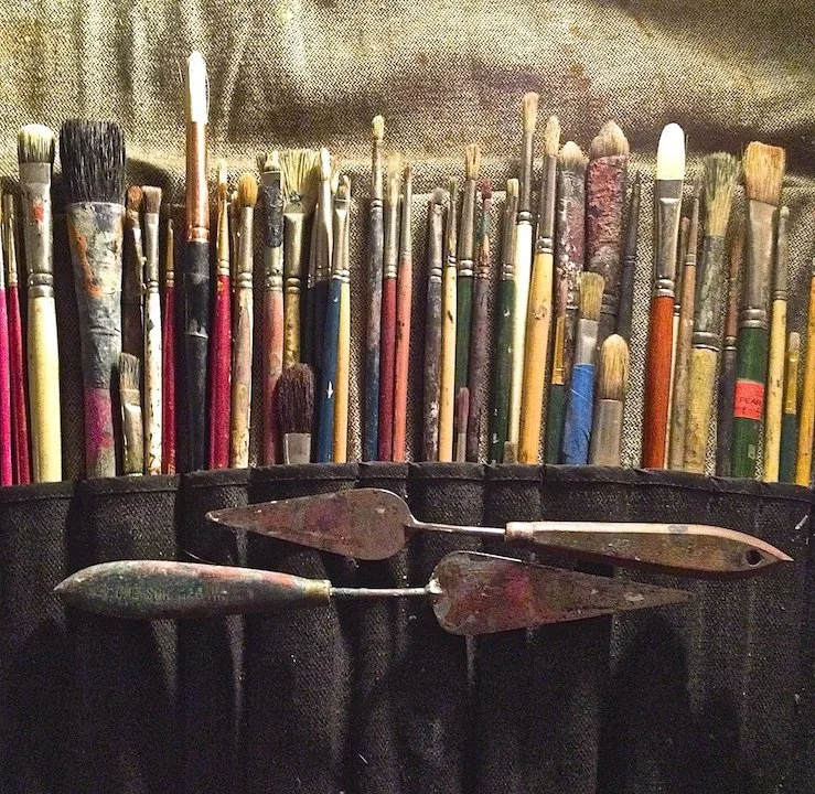 Brushes & Knives