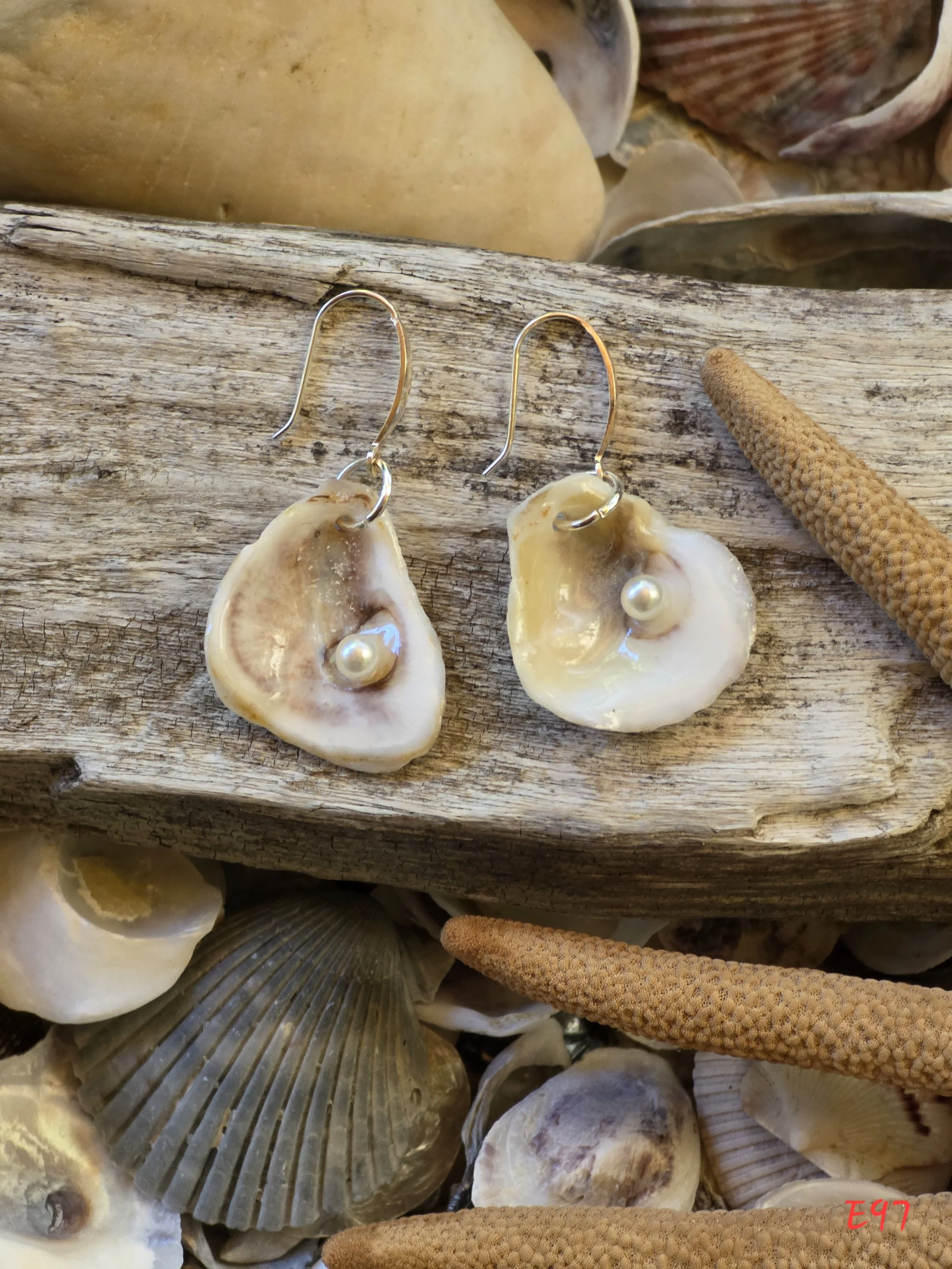 Natural Oyster Shell Earrings with Pearl
