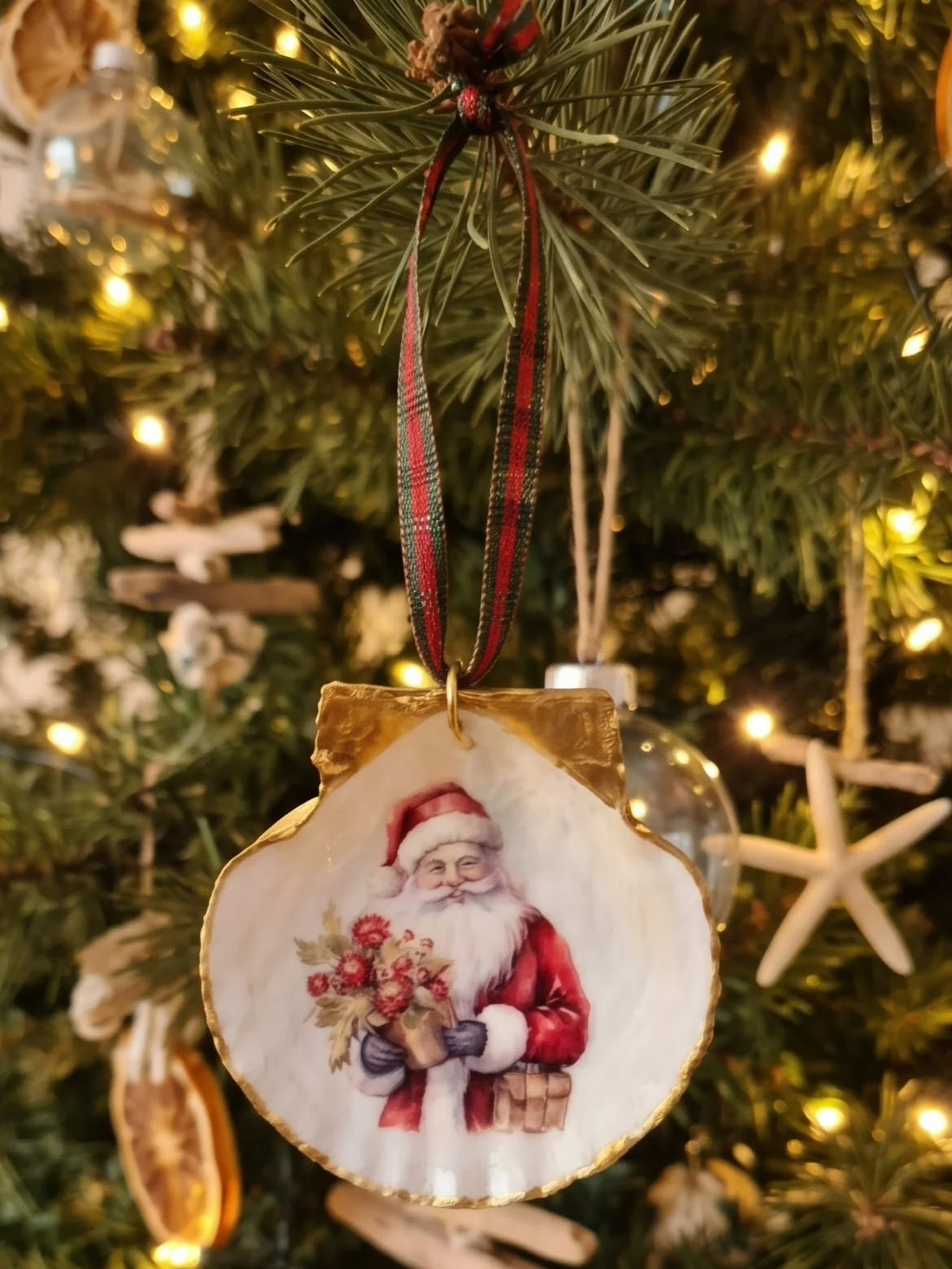 Santa with Flowers Scallop Shell Ornament