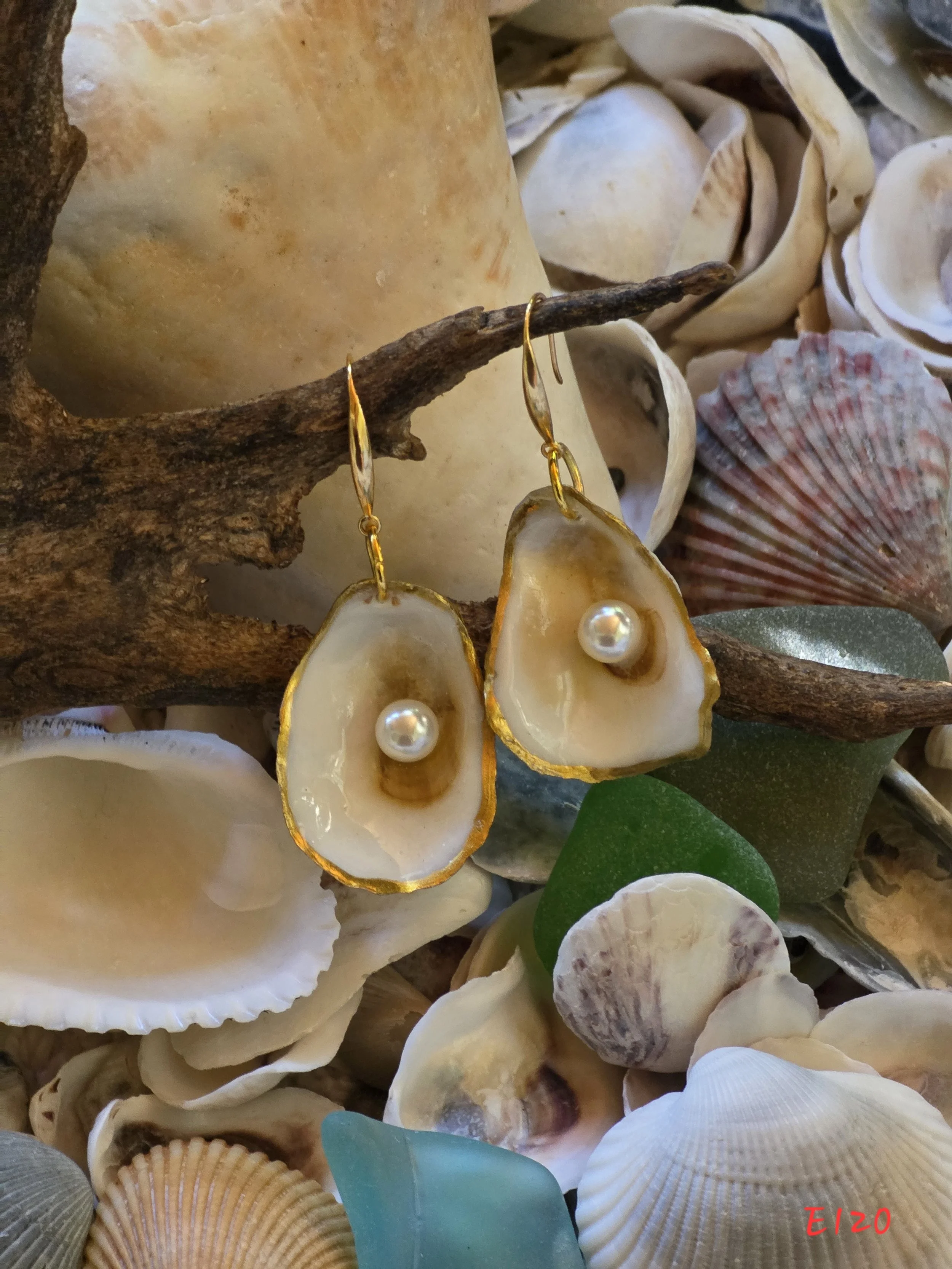 Natural Oyster Shell Earrings with Pearl