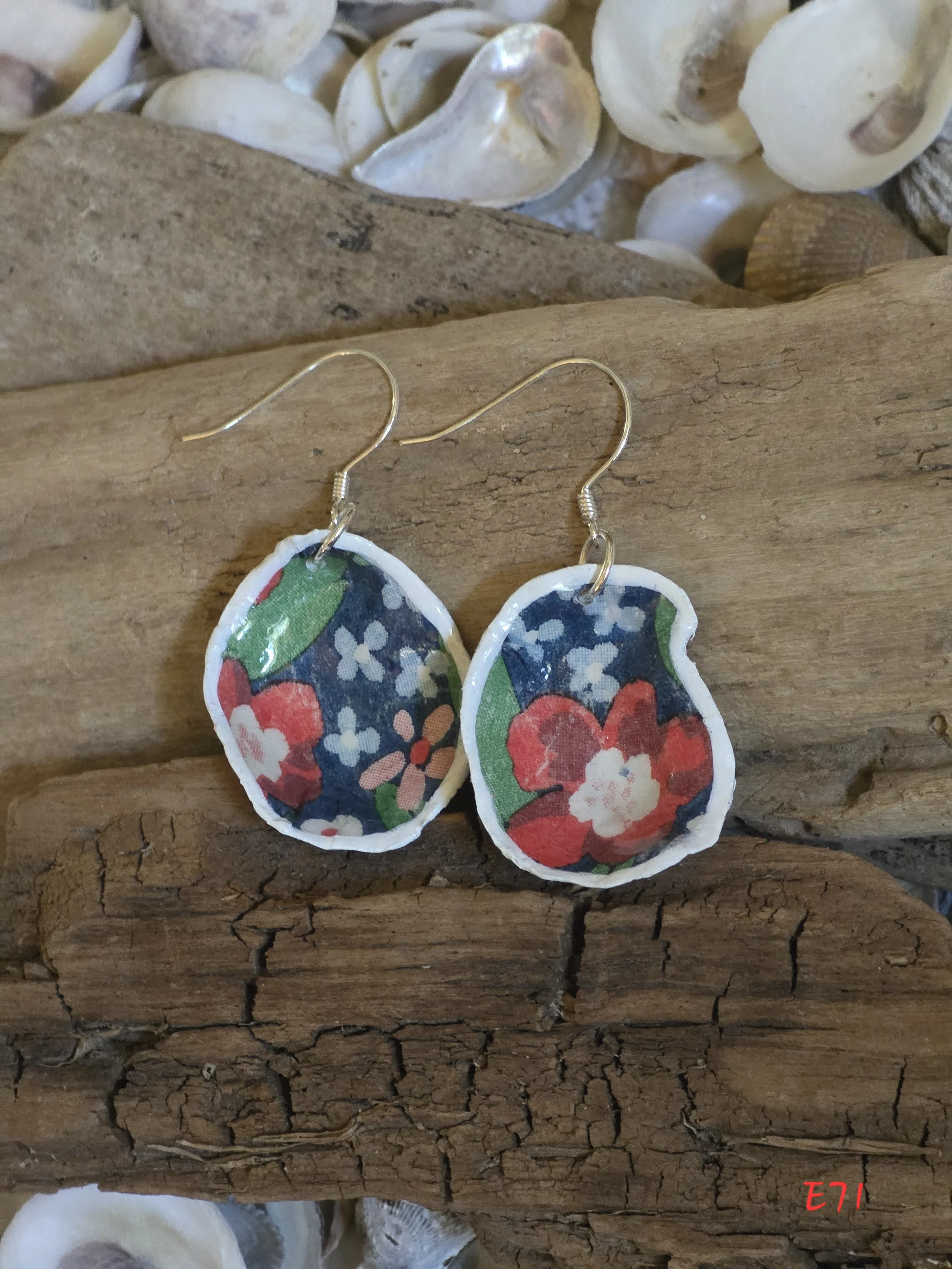 Country Flowers Oyster Shell Earrings