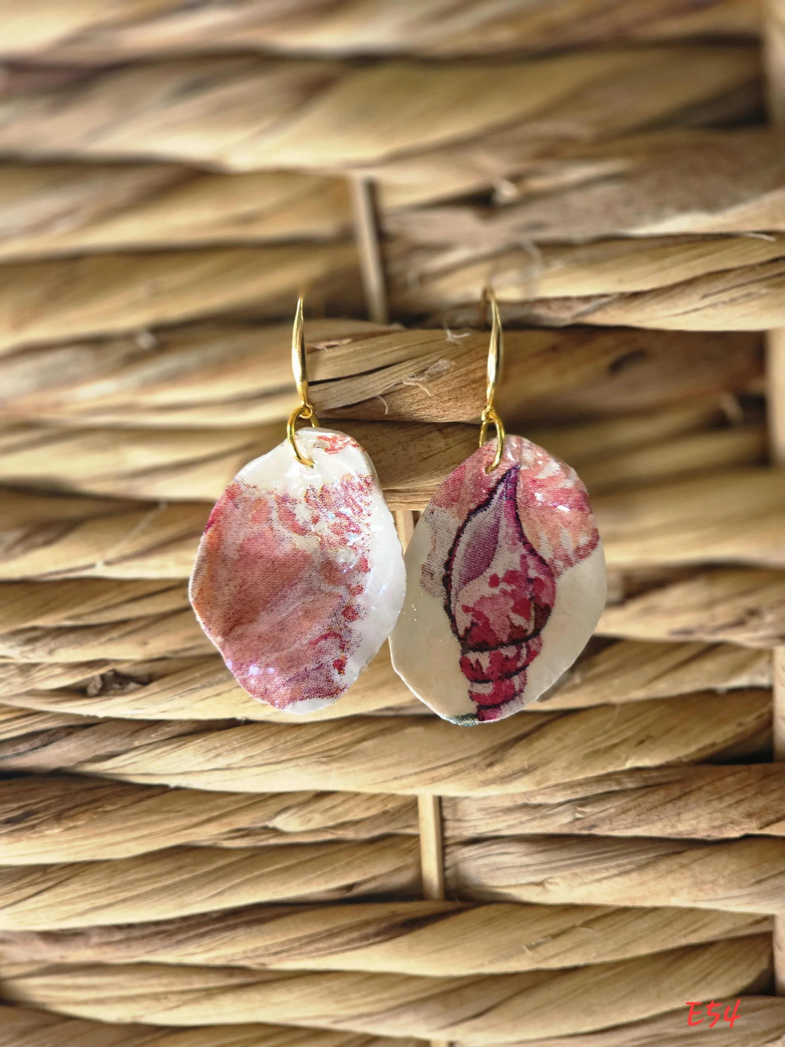 Pink Shell Oyster Shell Earrings
