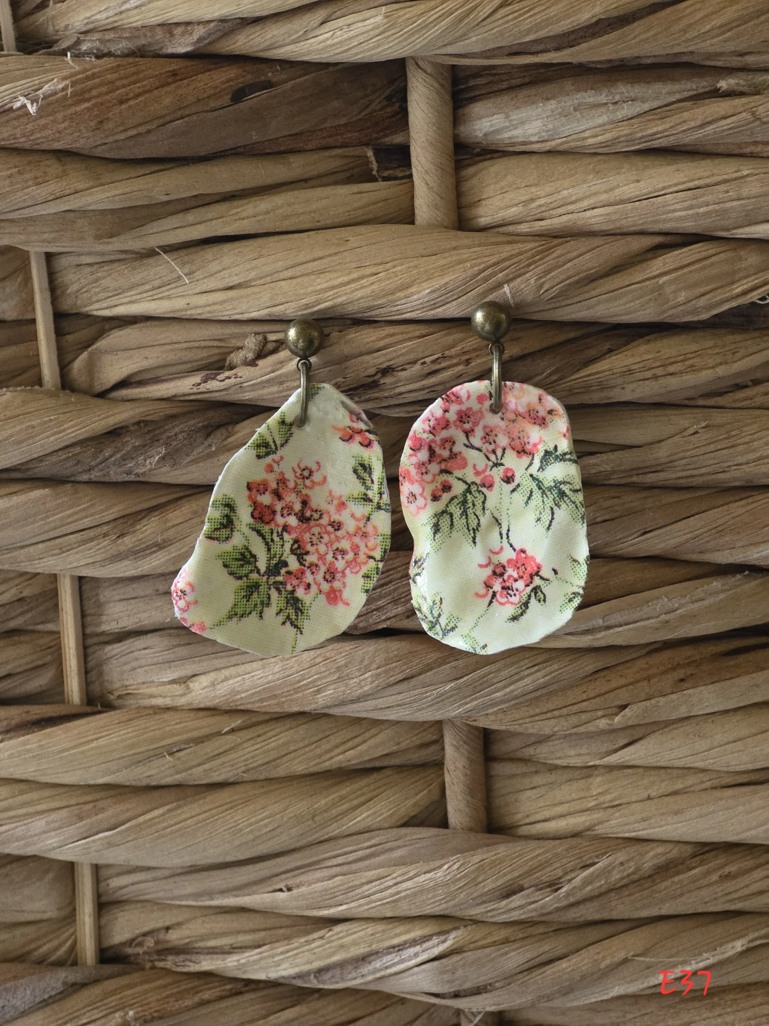 Floral Bouquet Oyster Shell Earrings
