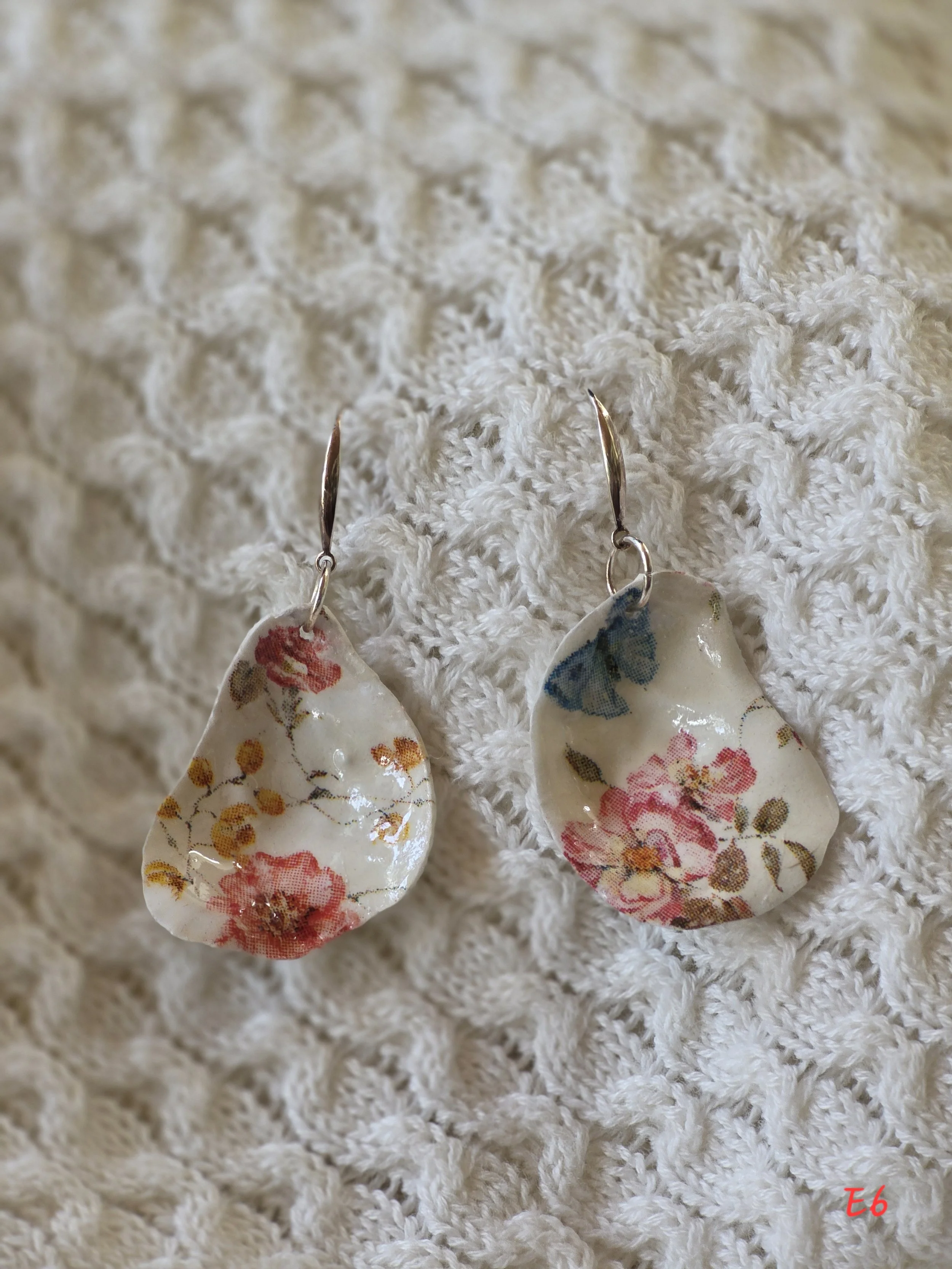 Floral Oyster Shell Earrings