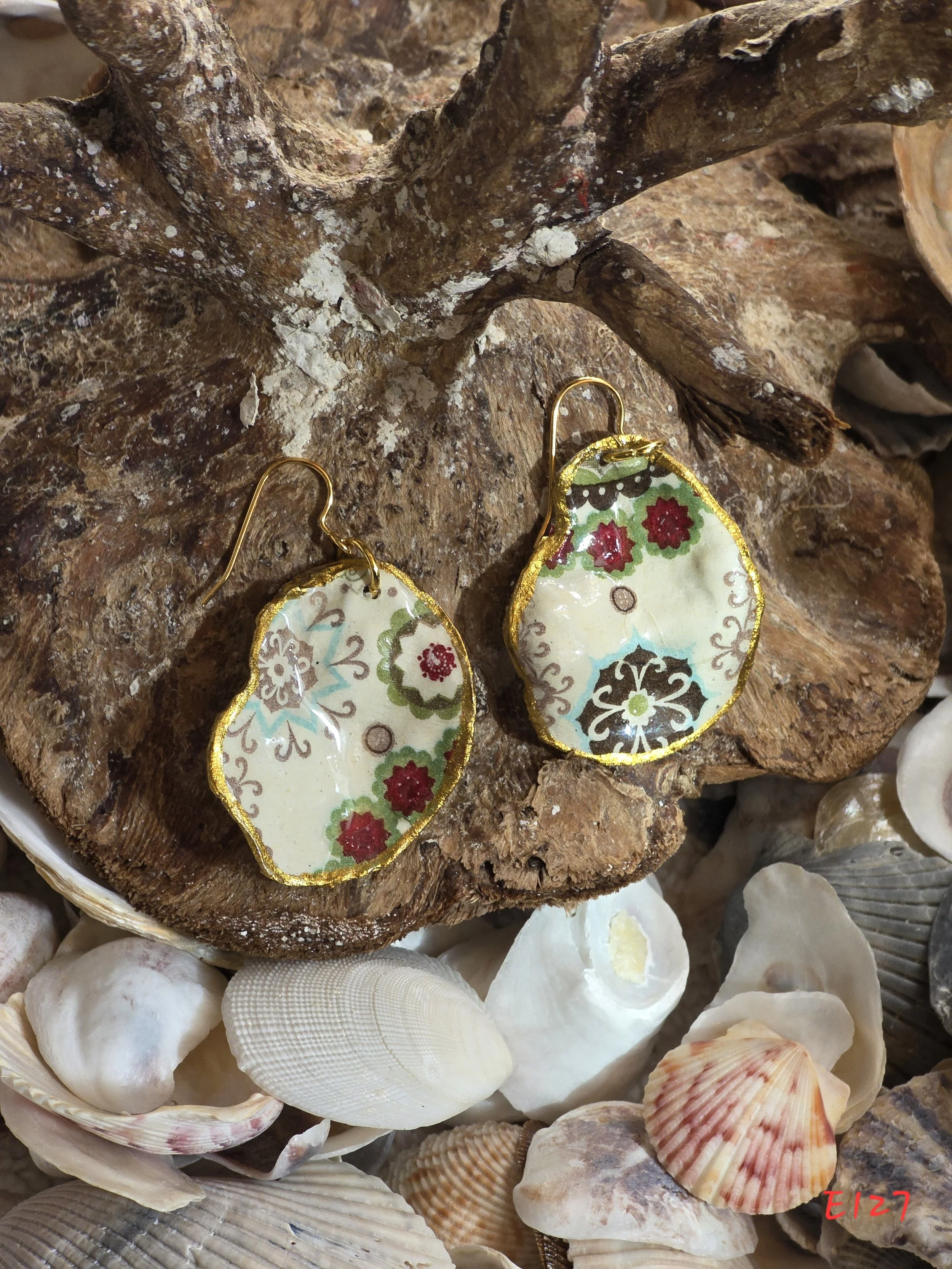 Flower Burst Oyster Shell Earrings