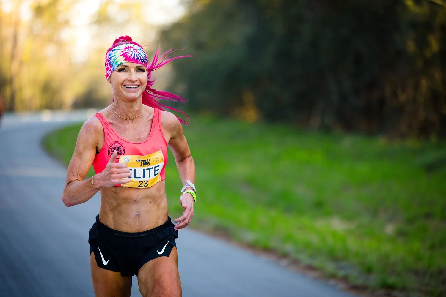 Elite runner competing at The Woodlands Marathon