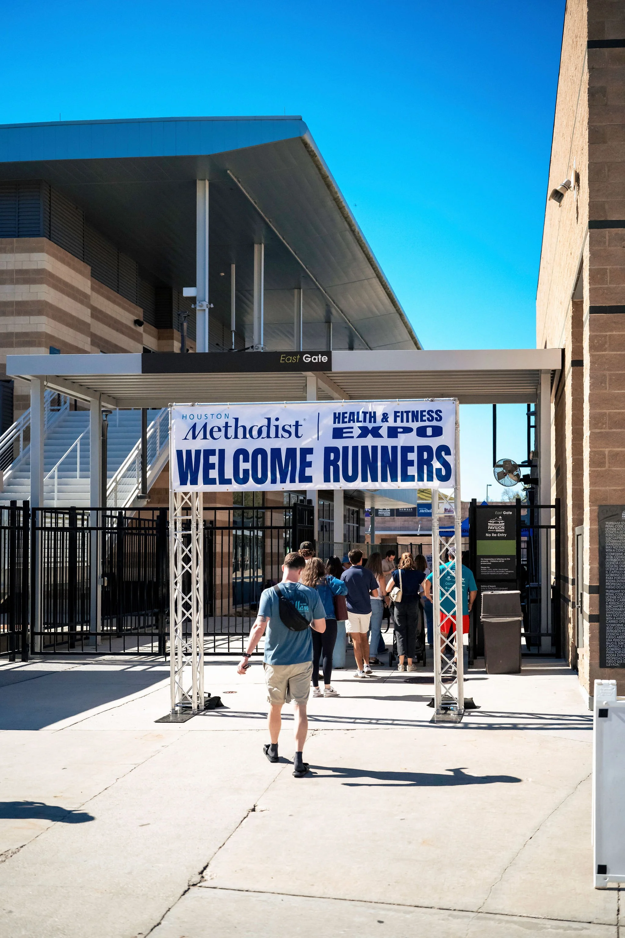 Runners entering the Health and Fitness Expo