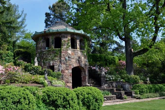 Greenwood Gardens Tour