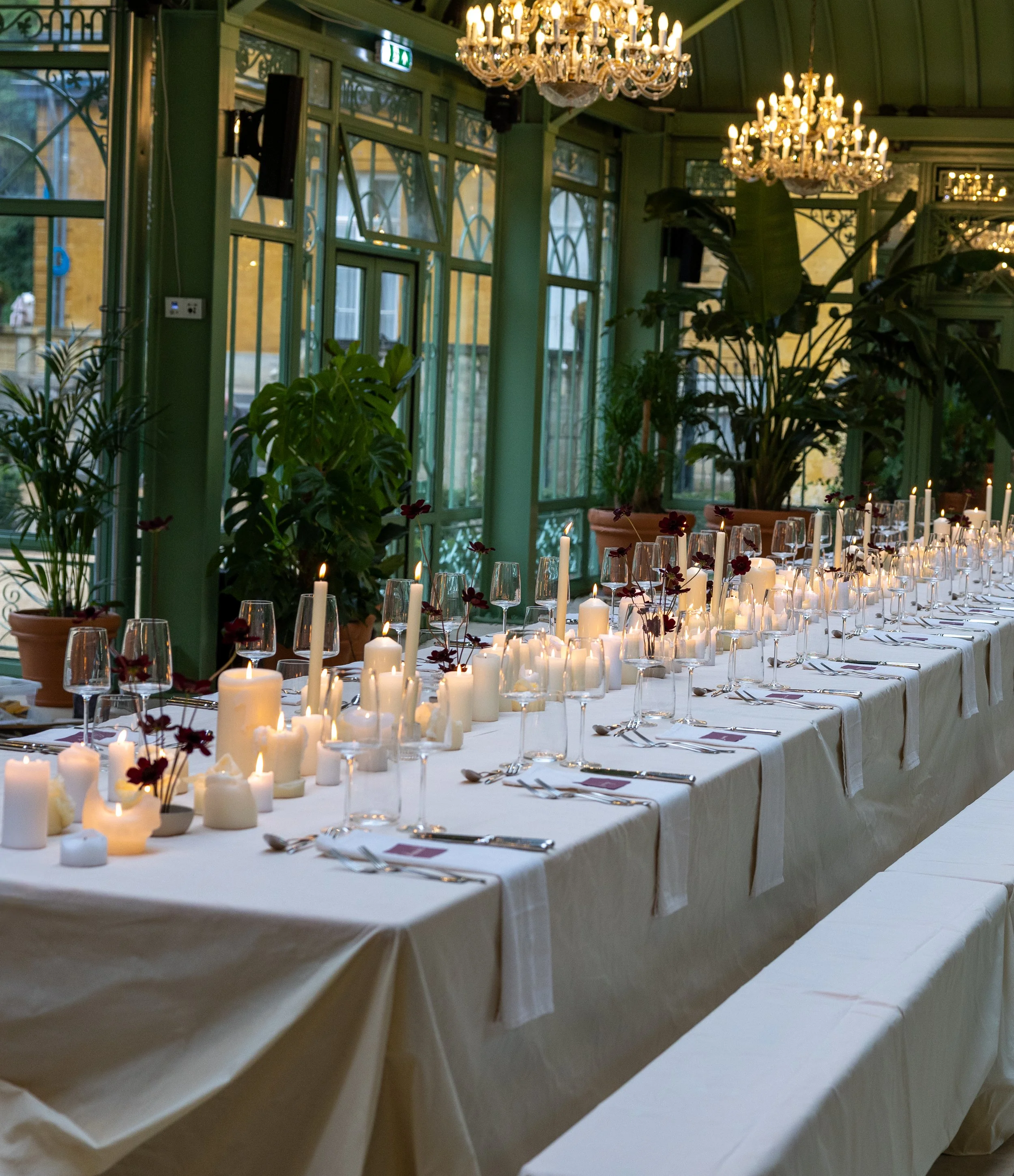 Kasteel Oost • Kasteel Oost Wedding • Fine Art Wedding Photography • Editorial Wedding Photography • Luxe Bruiloft • Tijdloze Elegantie • Authentieke Liefde • Romantic Wedding • Verfijnde Details • Wedding Photographer Netherlands.jpg
