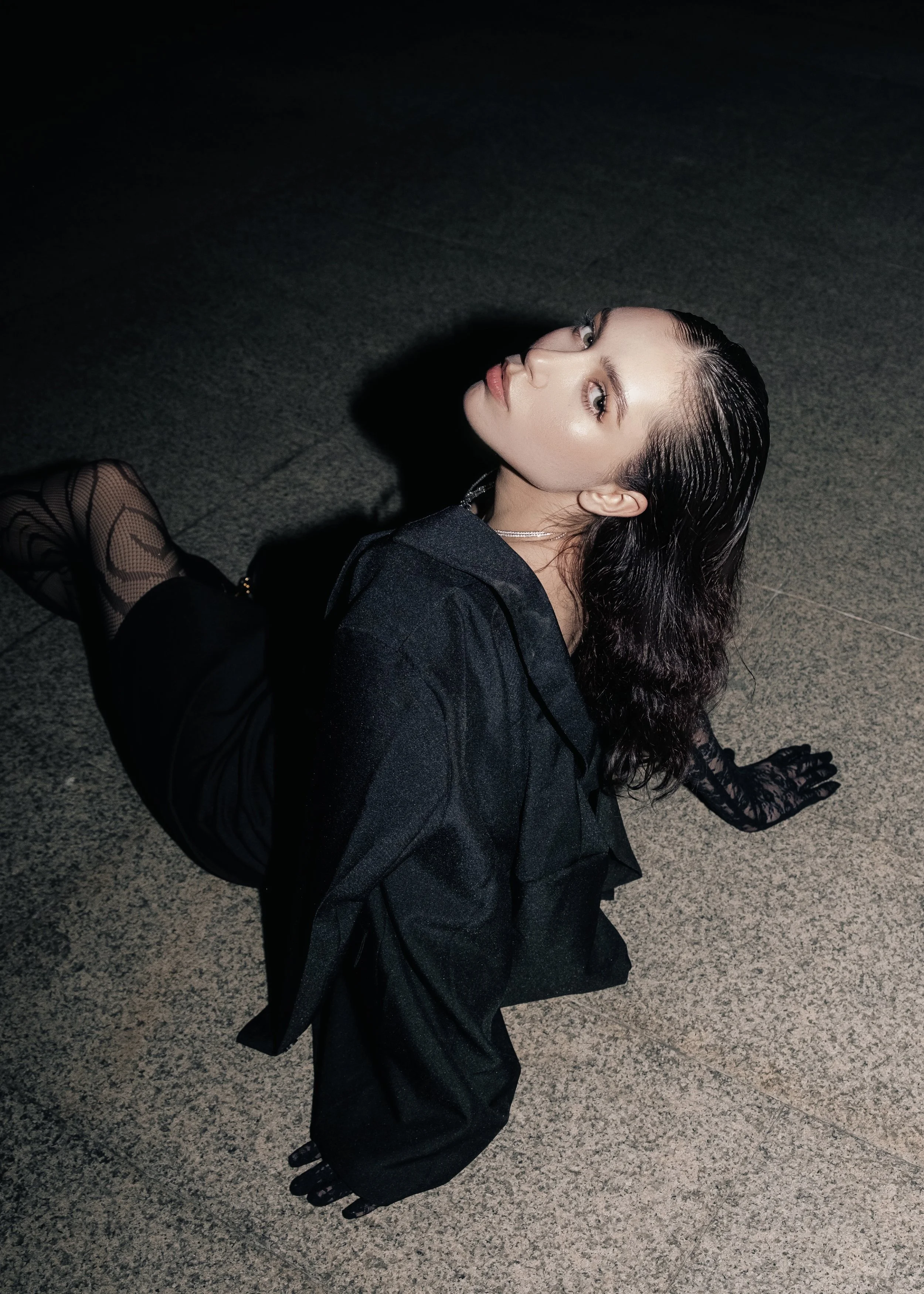 High fashion model in black styling for a dark editorial photoshoot – Noirvellel
