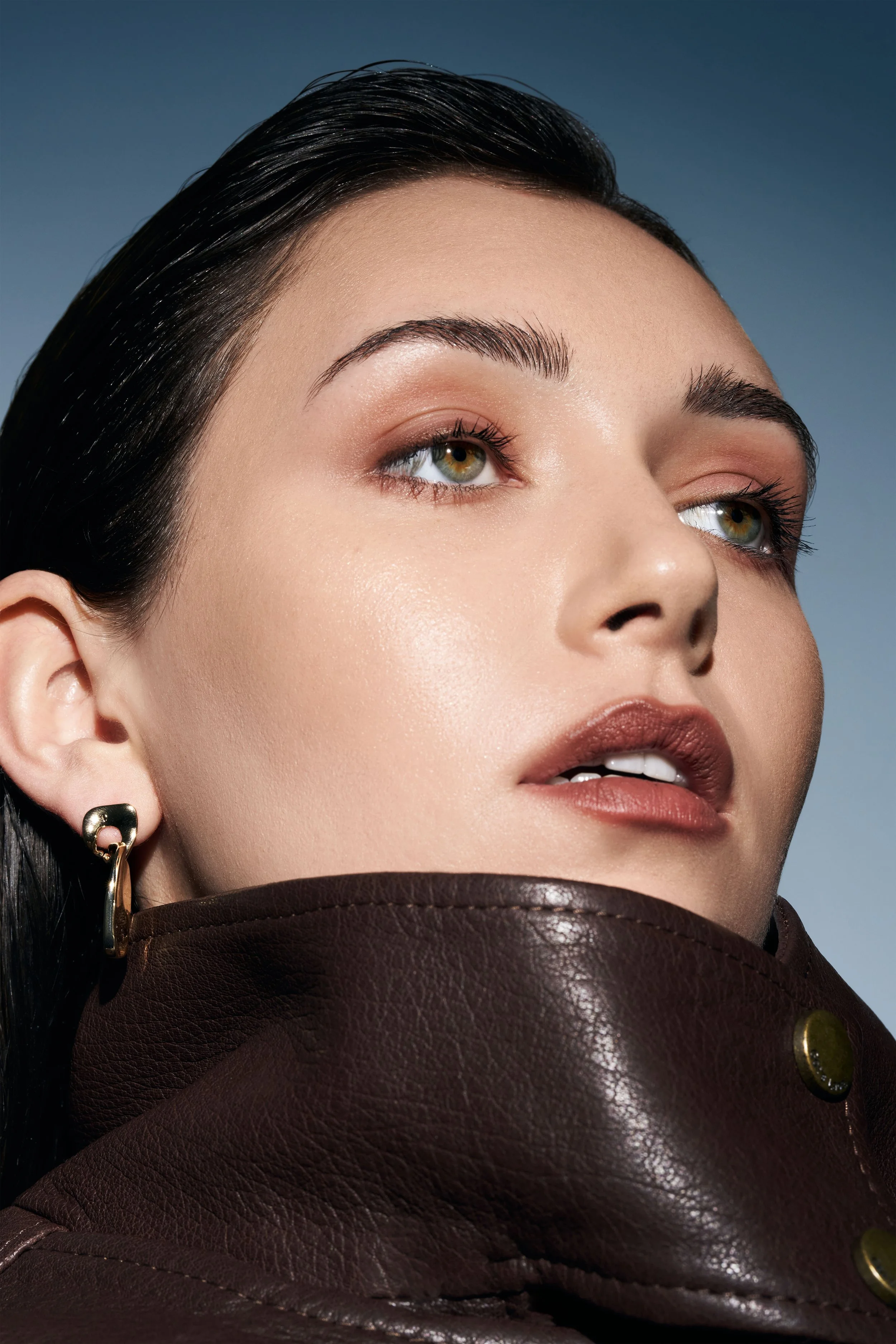 Professional Beauty Model Portrait – Noirvellel
