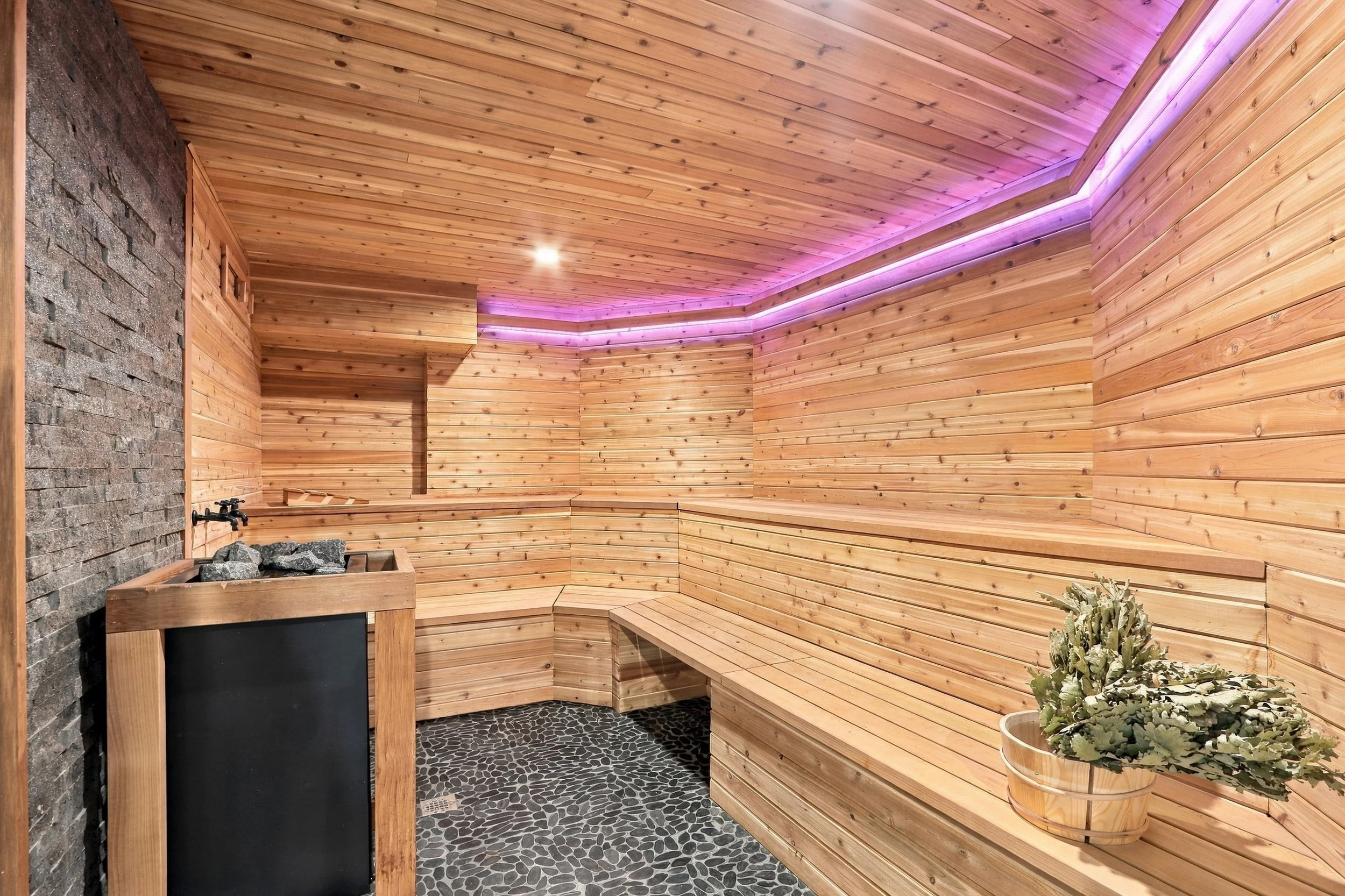 61-print-930 Geneva St, Lake Geneva, WI64.jpg