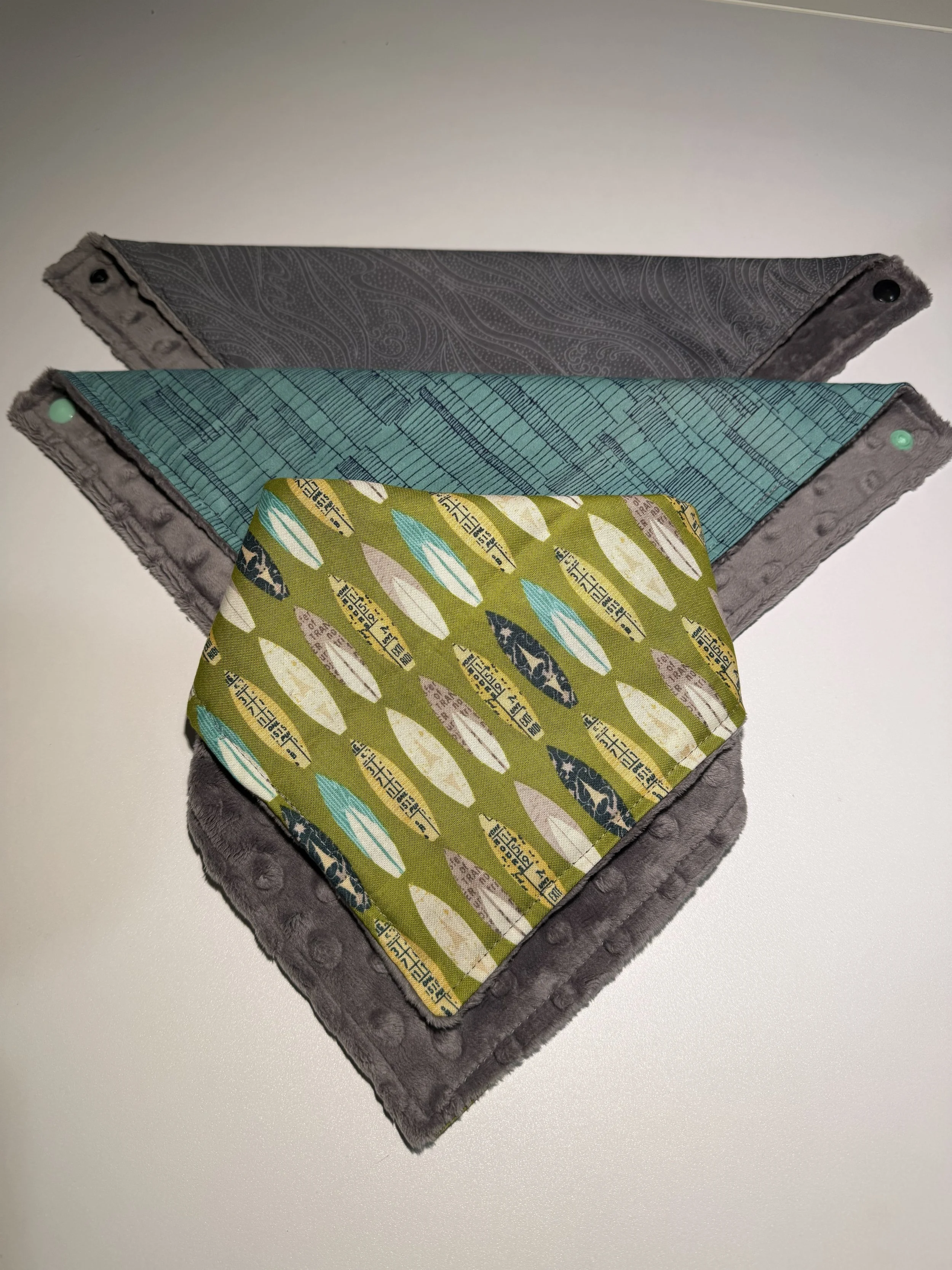 Green Surfboard Bib Cloth Set