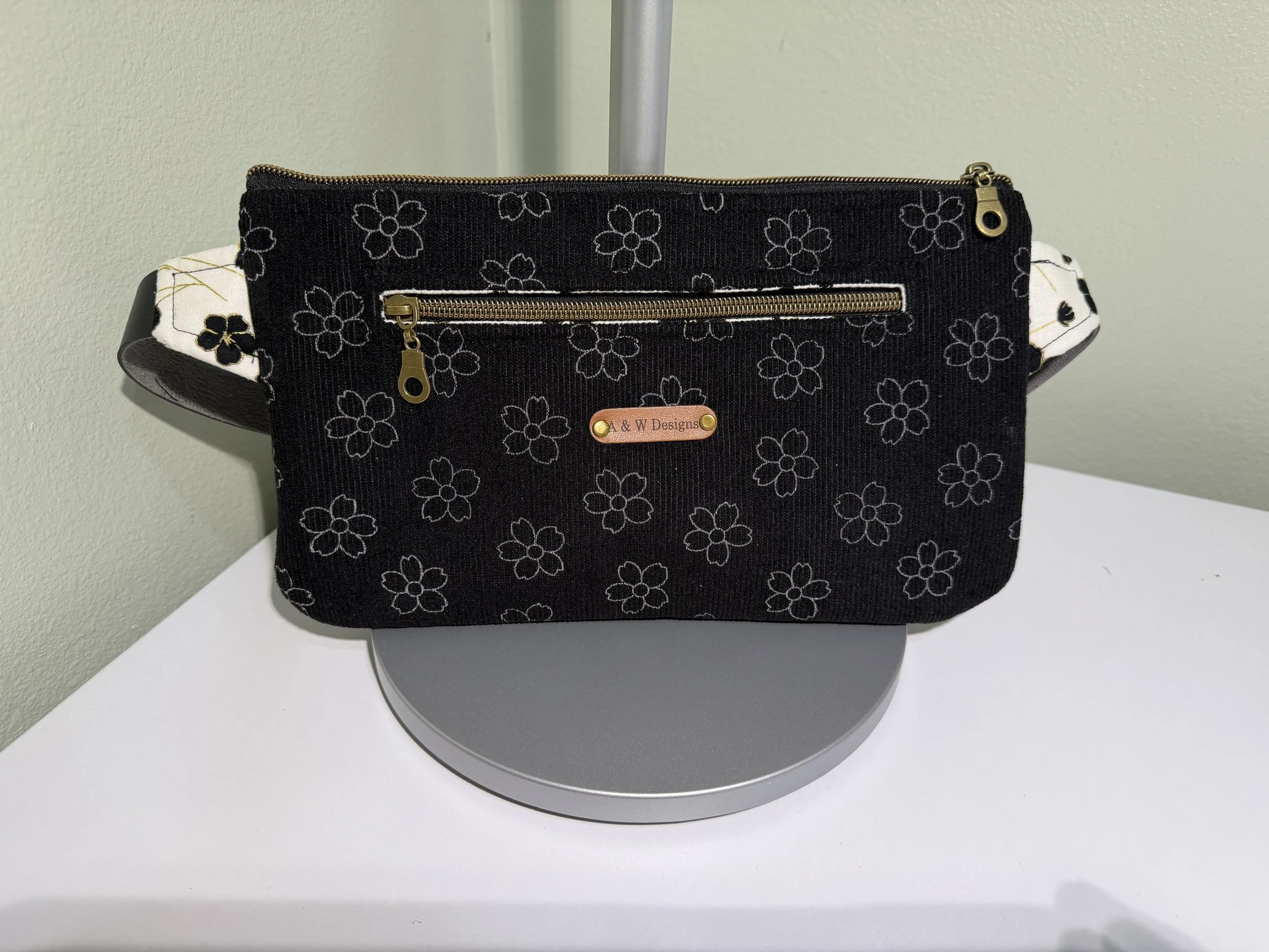 Black/White Floral Fanny Pack
