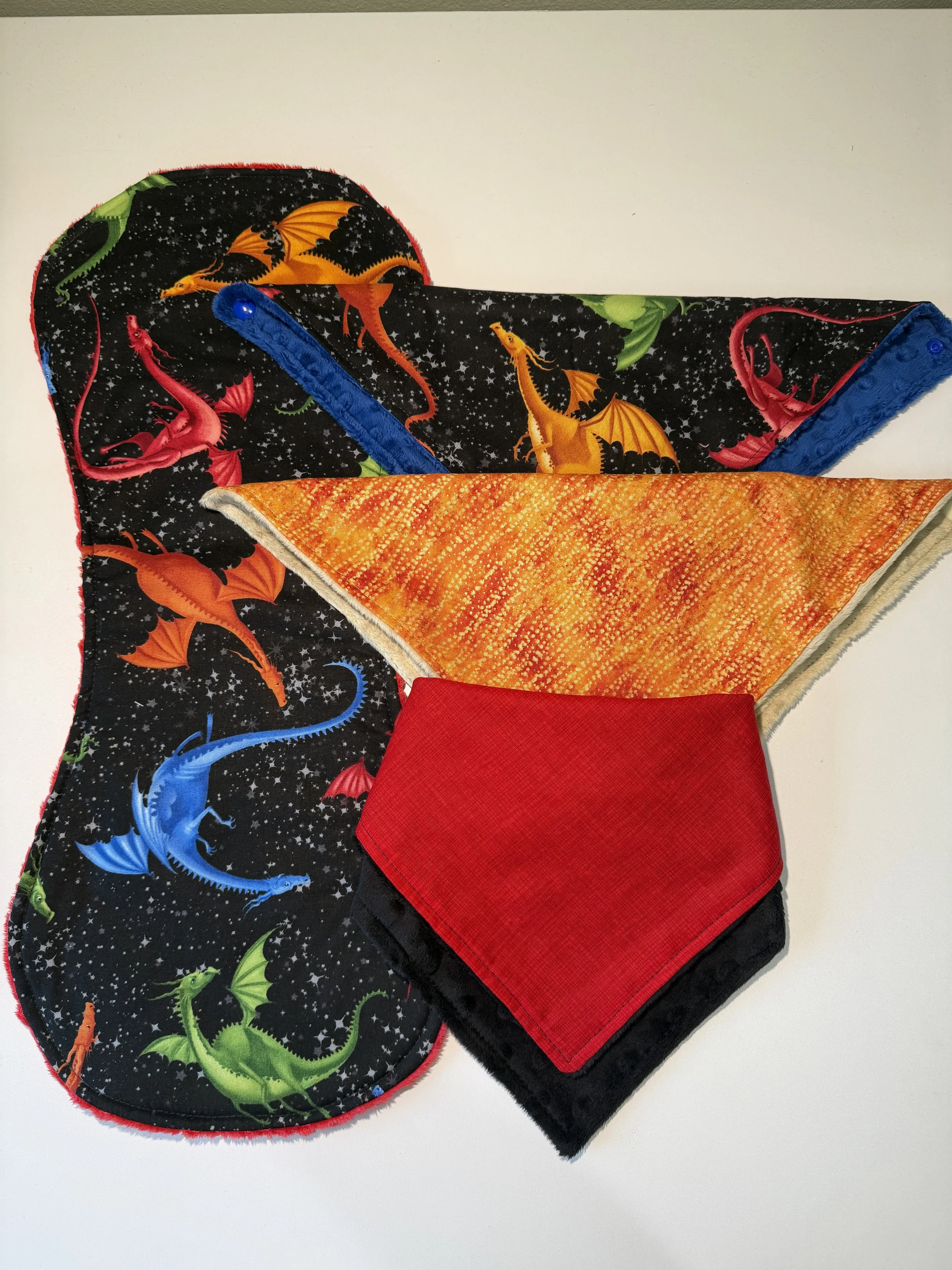Dragon Bib & Burp Cloth Set