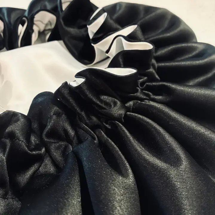 sheridonna_designs_signature_bonnet_midnight_noir_close-up_..webp