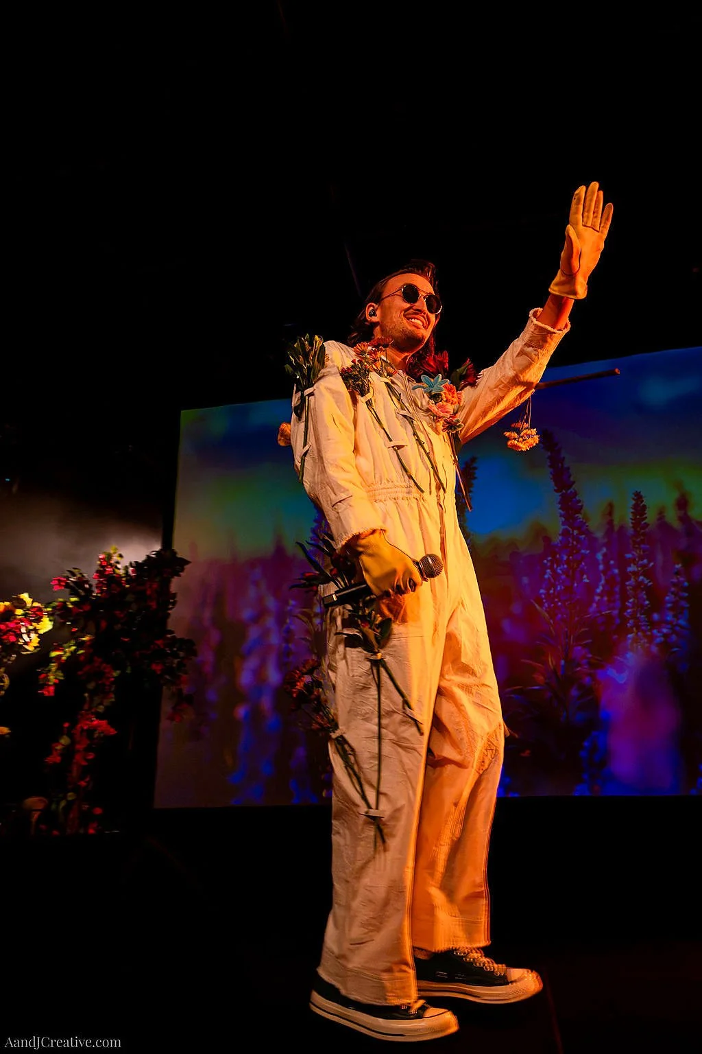 gnash at The Underground: Flowers, Color, and a Charlotte Night