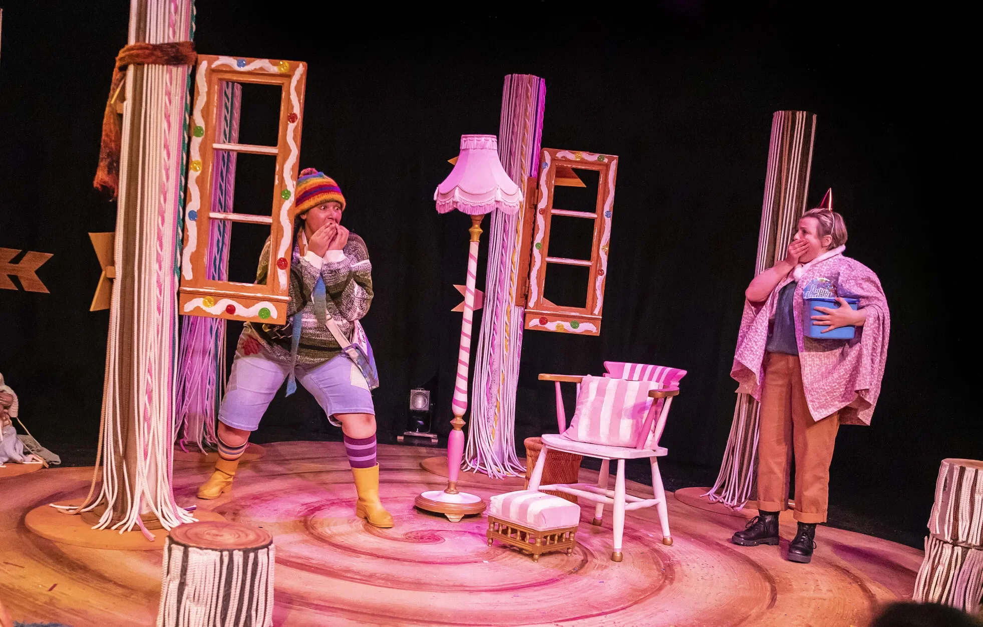 062_Nottingham-Playhouse-Hansel-and-Gretel-_Pamela-Raith-Photography-1963x1251.webp