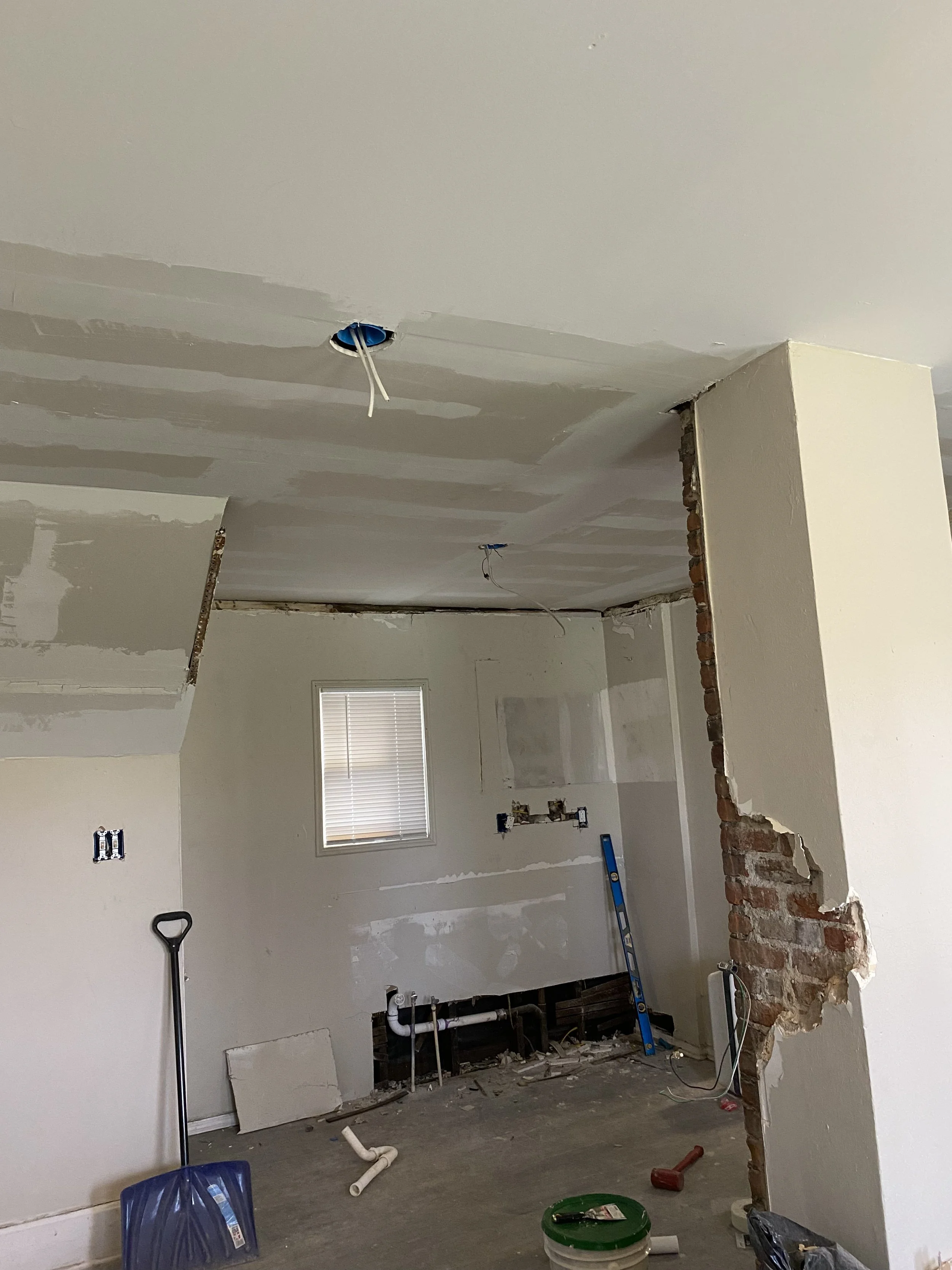 Before renovation of a single-family furnished rental property in downtown Columbus, Ohio.
