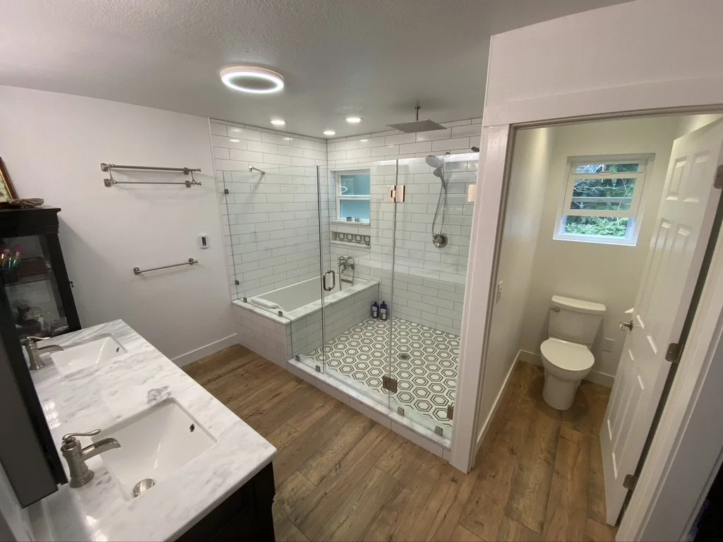 Oranssi technician working on a roof project