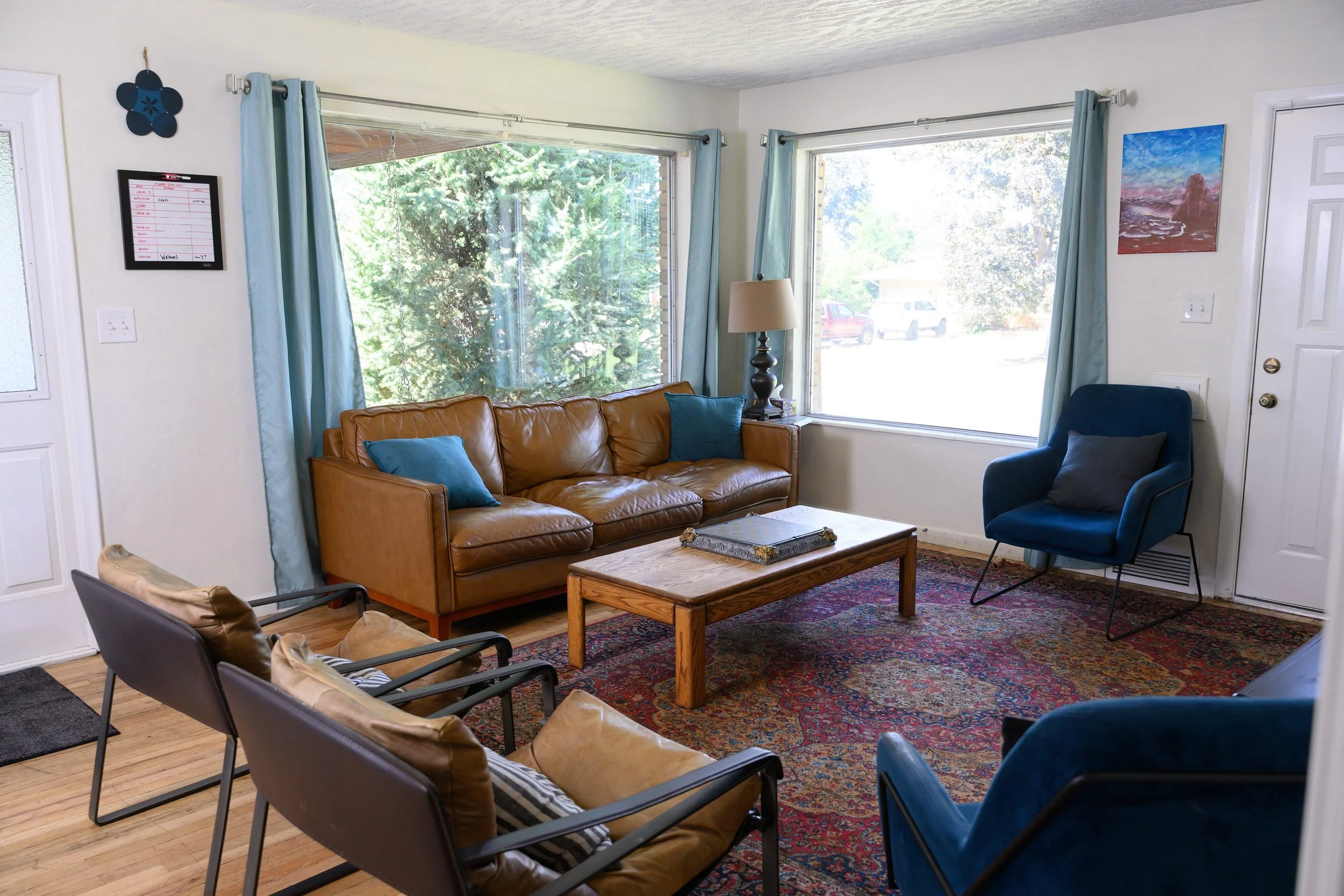 echo-springs-utah-living-room.jpg
