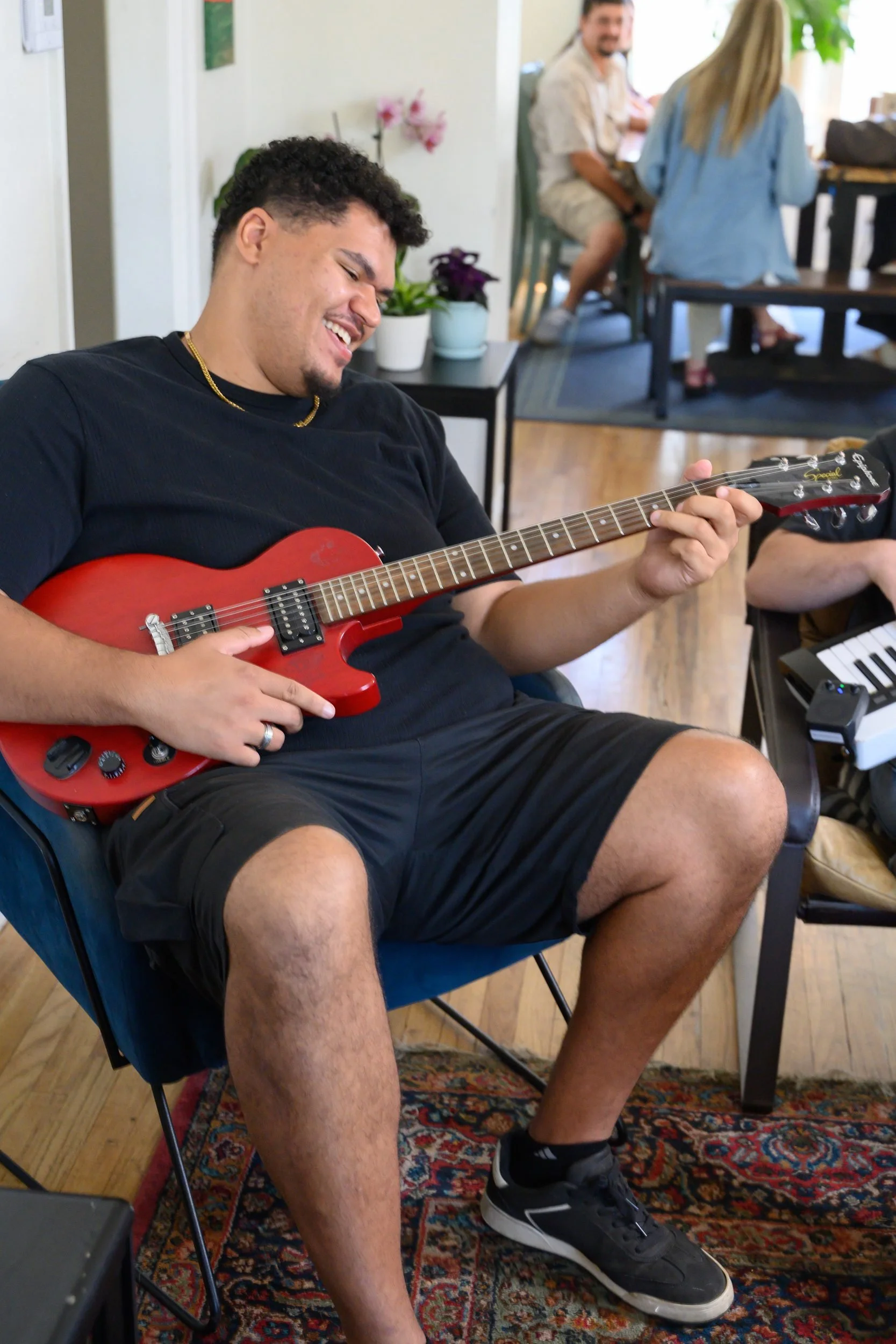 echo-springs-utah-electric-guitar-02.jpg