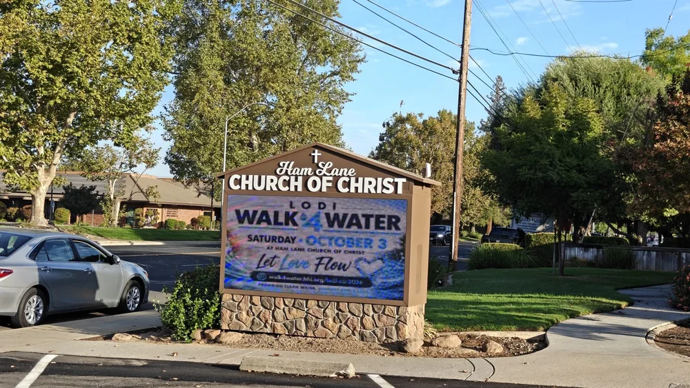 Ham Lane Church of Christ sign in Lodi announcing Lodi Walk 4 Water on Saturday, October 3
