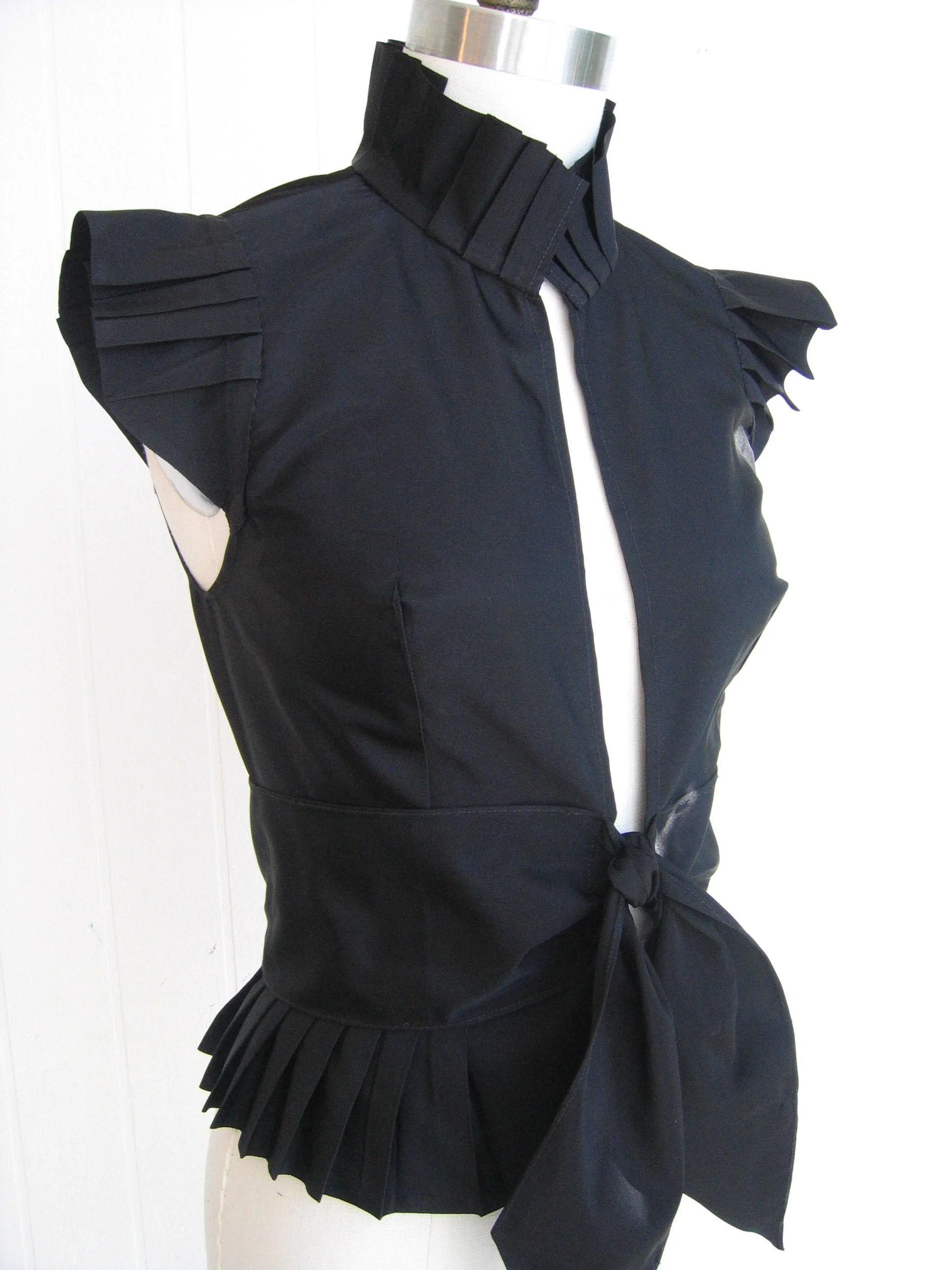 raquel black silk jacket w pleats.jpg