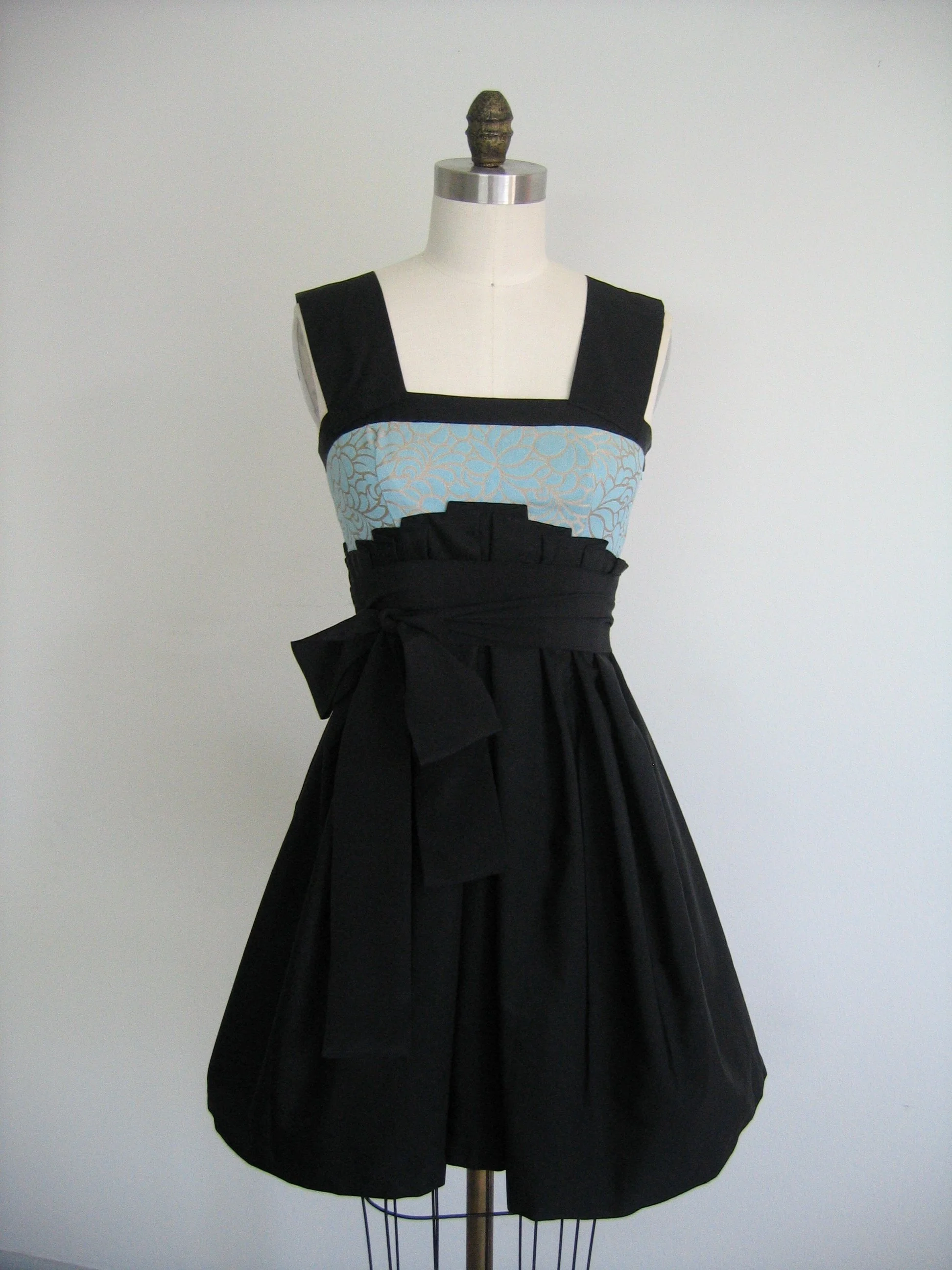bird dress 1.jpg