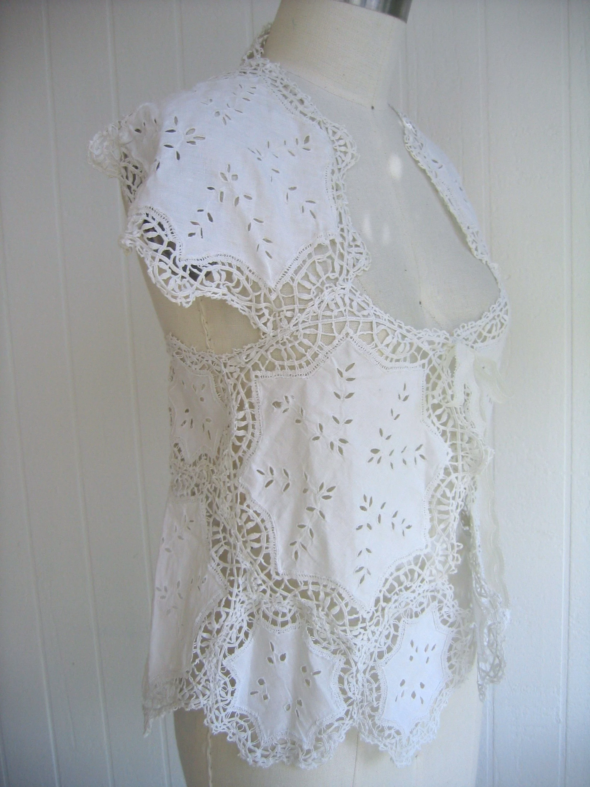 doilie vest side.jpg