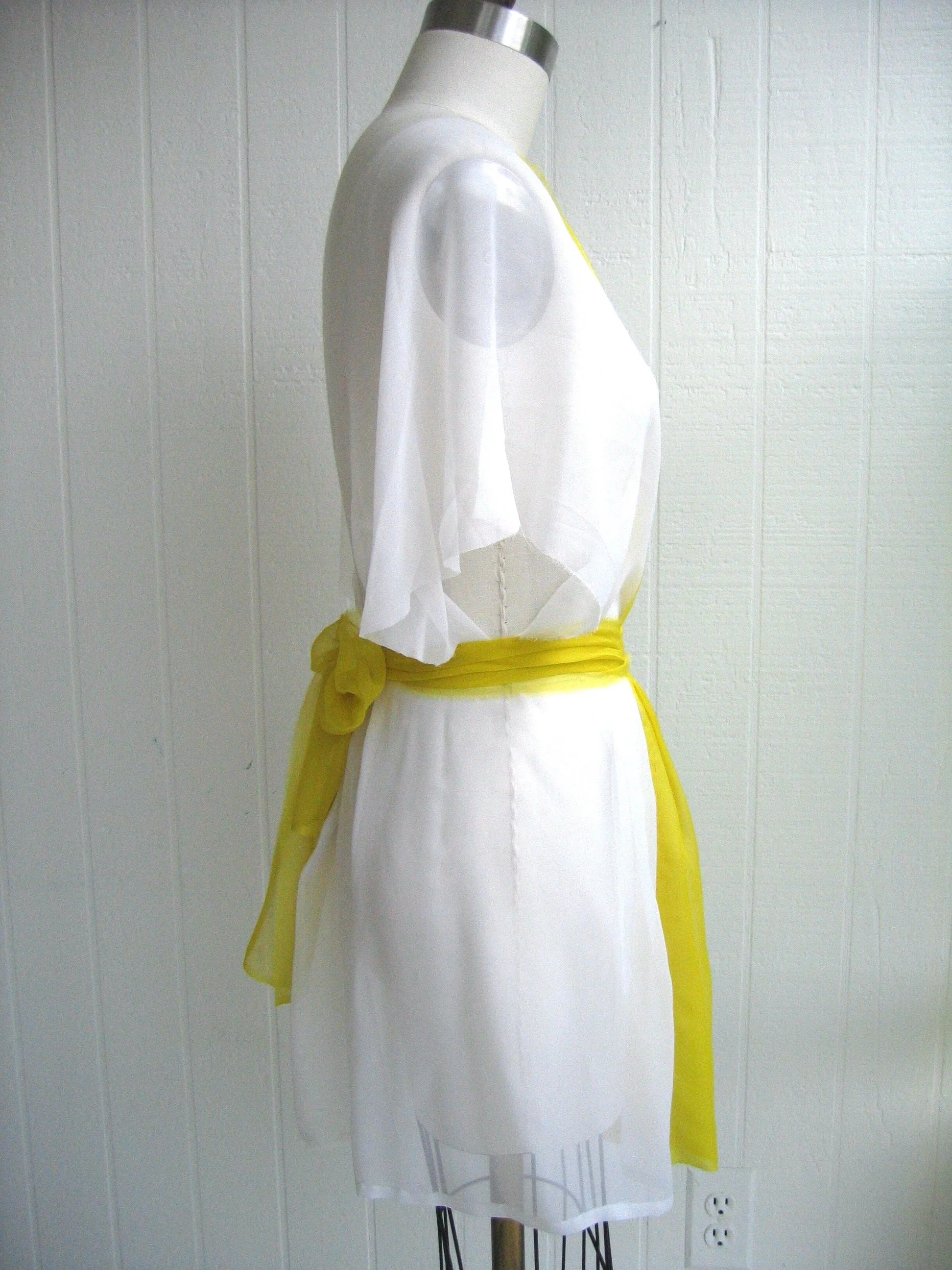 esposa silk pleated dress side.jpg